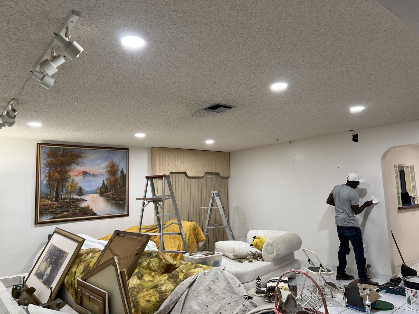 Ensenior 6 Pack 6 Inch LED Recessed Light, Dimmable, 2700K-5000K 5CCT, 1200LM High Brightness, 12W 120V, Damp Rated, Ultra-Thin Canless Wafer Ceiling Light - ETL & FCC & IC customer photo 2