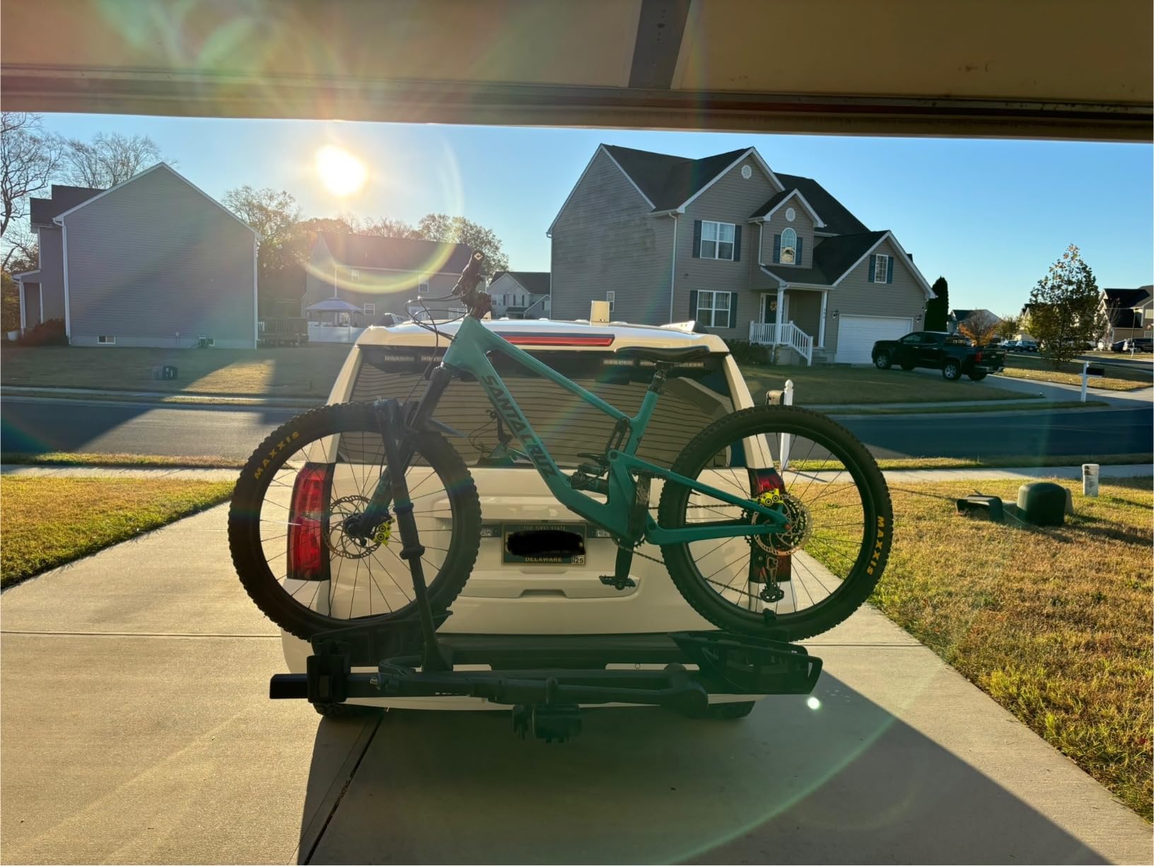 Thule T2 Pro XT/XTR Hitch Bike Rack - Premium 2-Bike Platform Tray Style customer photo 1