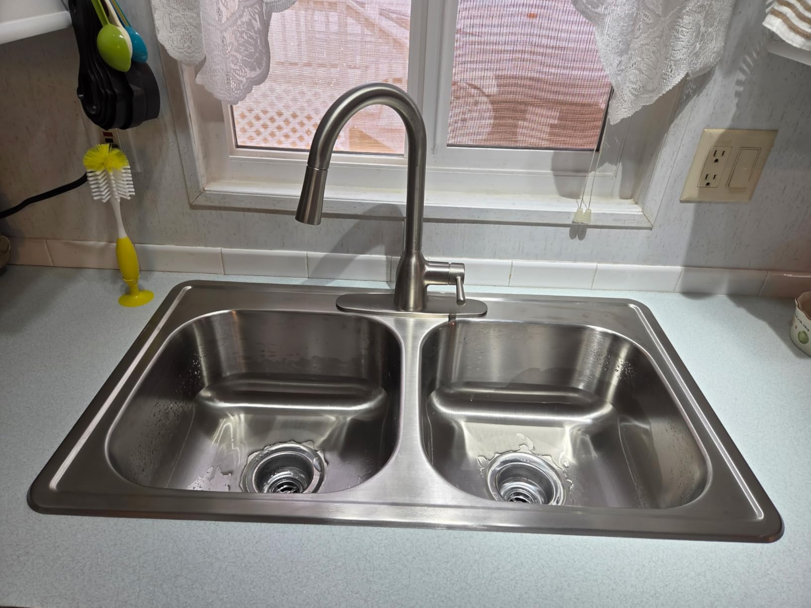 Zuhne Fortuna 33 Drop In Kitchen Sink, Double Bowl 33 x 19 x 8 in, T304 18/10 Stainless Steel, Satin Finish, 22 Gauge customer photo 1