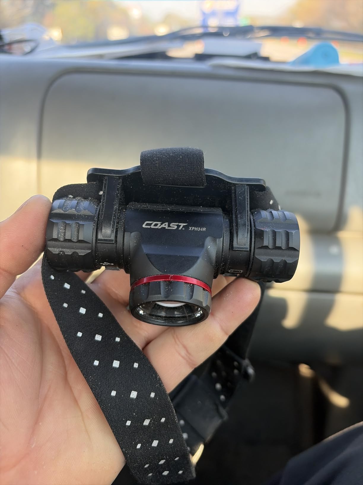 Coast XPH34R 2700 Lumen USB-C Rechargeable-Dual Power LED Headlamp with Pure Beam Twist Focus™ and Magnetic Base customer photo 2