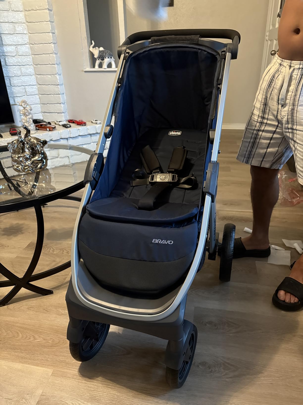Chicco Bravo 3-in-1 Trio Travel System, Bravo Quick-Fold Stroller with KeyFit 30 Infant Car Seat and Base, Camden/Black customer photo 1
