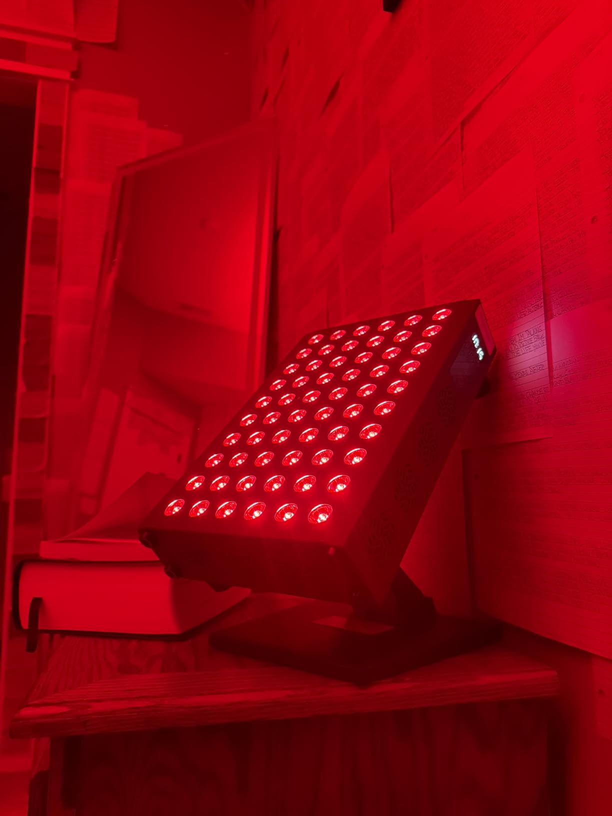 Hooga Red Light Therapy Panel Device - 660nm Red and 850nm Near Infrared Light Therapy, LED Light Therapy Lamp for Face and Body, Dual Chip LEDs, Timer, Adjustable Stand - PRO300 customer photo 1