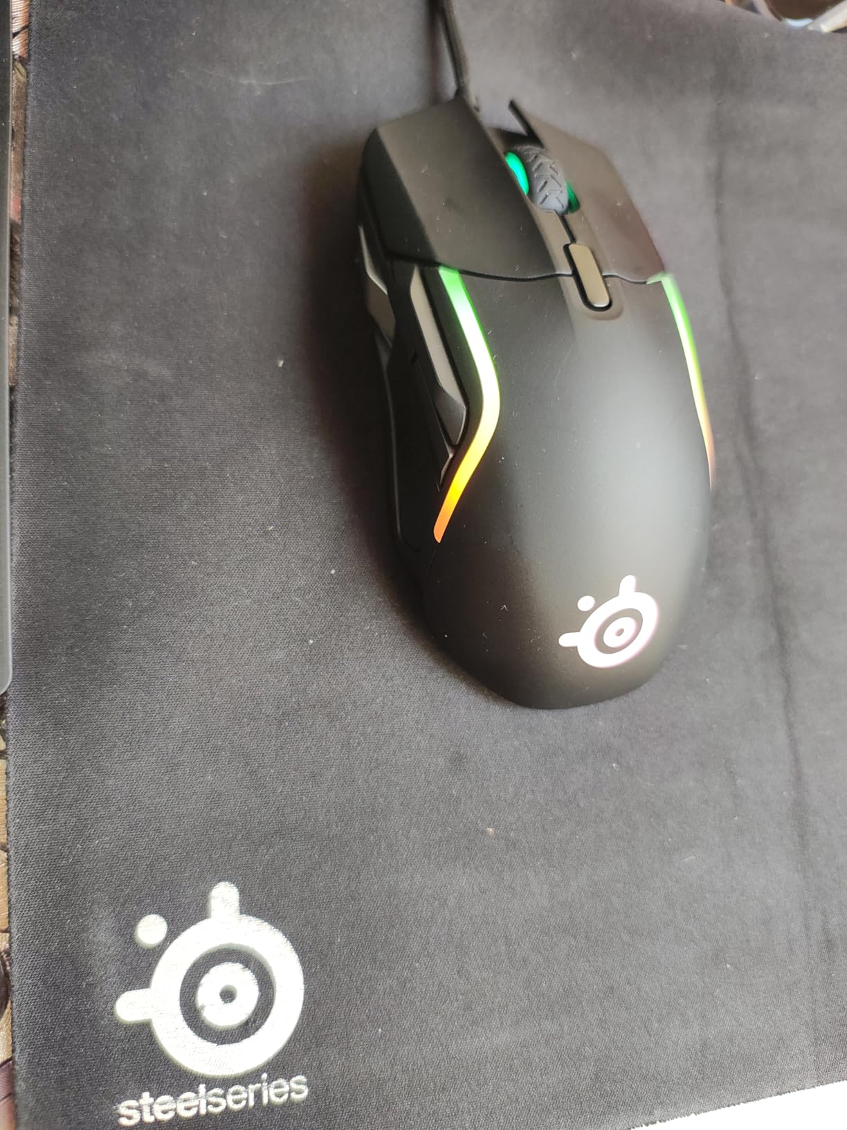 Rival 5 Gaming Mouse with PrismSync RGB Lighting and 9 Programmable Buttons - FPS, MOBA, MMO, Battle Royale - 18,000 CPI TrueMove Air Optical Sensor - Black customer photo 2