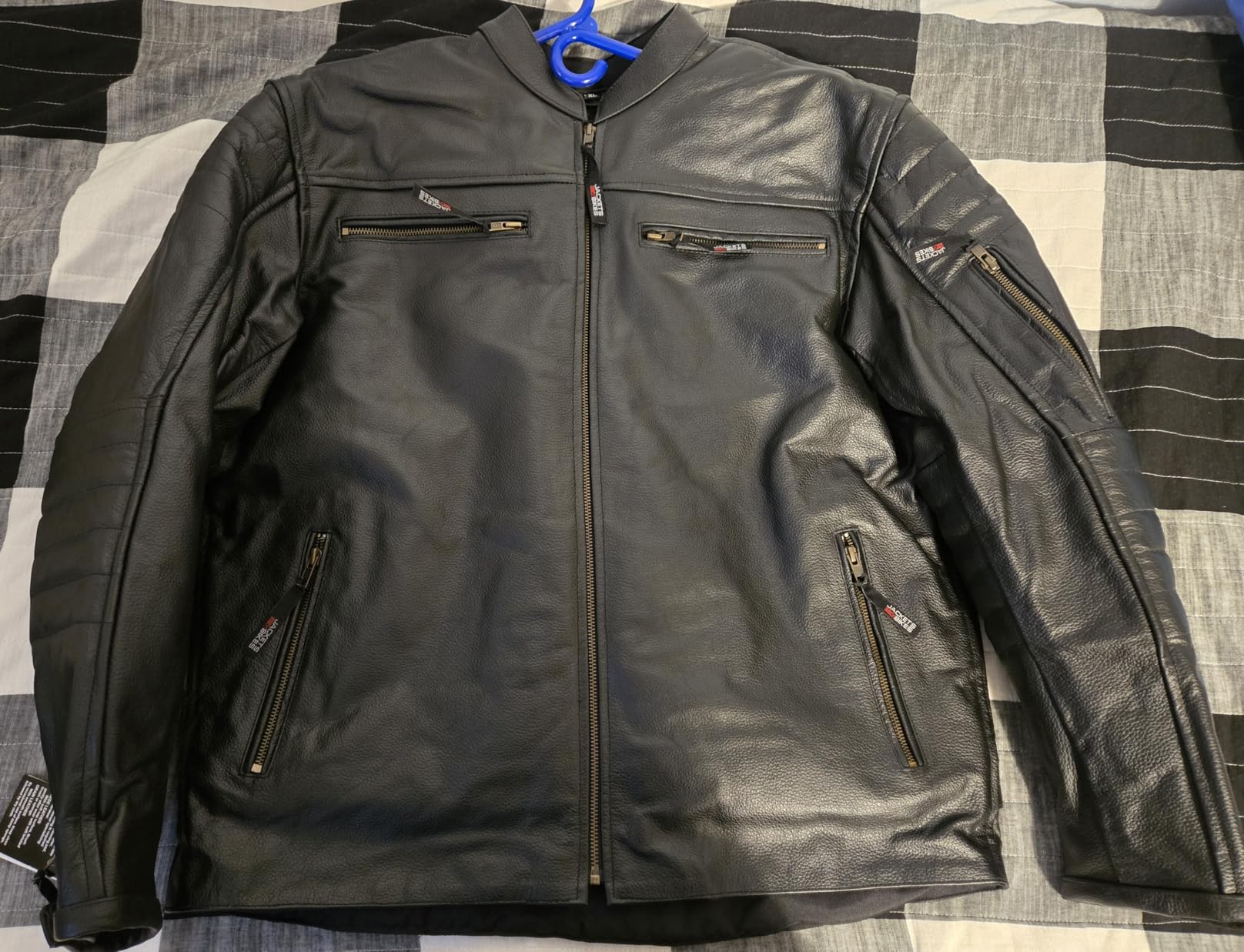REVOLT Men's Motorcycle Jacket, Natural Buffalo Leather, CE Armor - Ventilation, Cruiser Motorbiker Touring Biker Black L customer photo 2