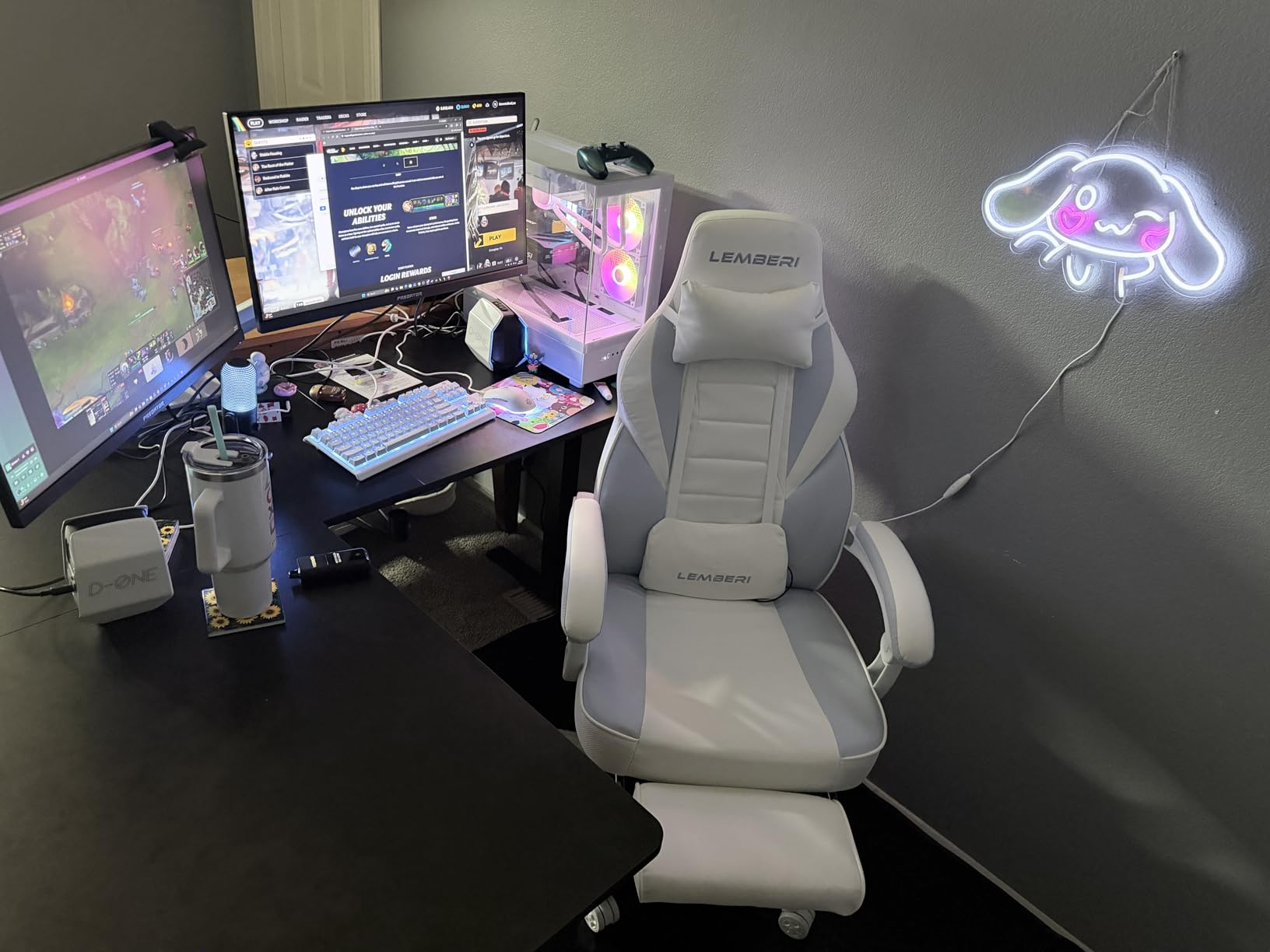 LEMBERI Big and Tall Gaming Chair 400lb Capacity, Heavy-Duty Office Chair with Reinforced Footrest, Wide Seat High Back PC Desk Chair with Linkage Armrests, Thickened Steel Frame, PU Leather, Red customer photo 2