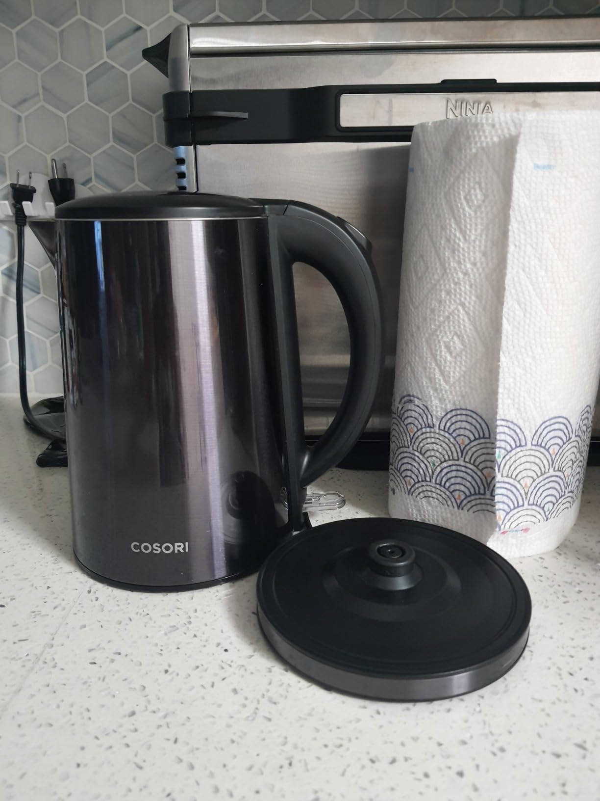 Cosori Electric Kettle, No Plastic Inner Lid, Filter & Spout, Stainless Steel Tea Kettle, Automatic Shut Off & Boil-Dry Protection, Durable Tea Kettle Boiler & Heater, 1.5L/1500W, Black customer photo 1