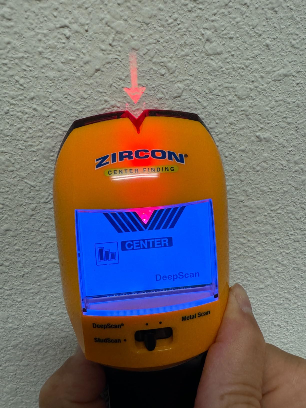 Zircon MultiScanner A200 Stud Finder Wall Scanner, Electronic Wood and Metal Stud Detector with WireWarning Detection, DeepScan, LCD Display, SpotLite Pointer and ACT Technology customer photo 1