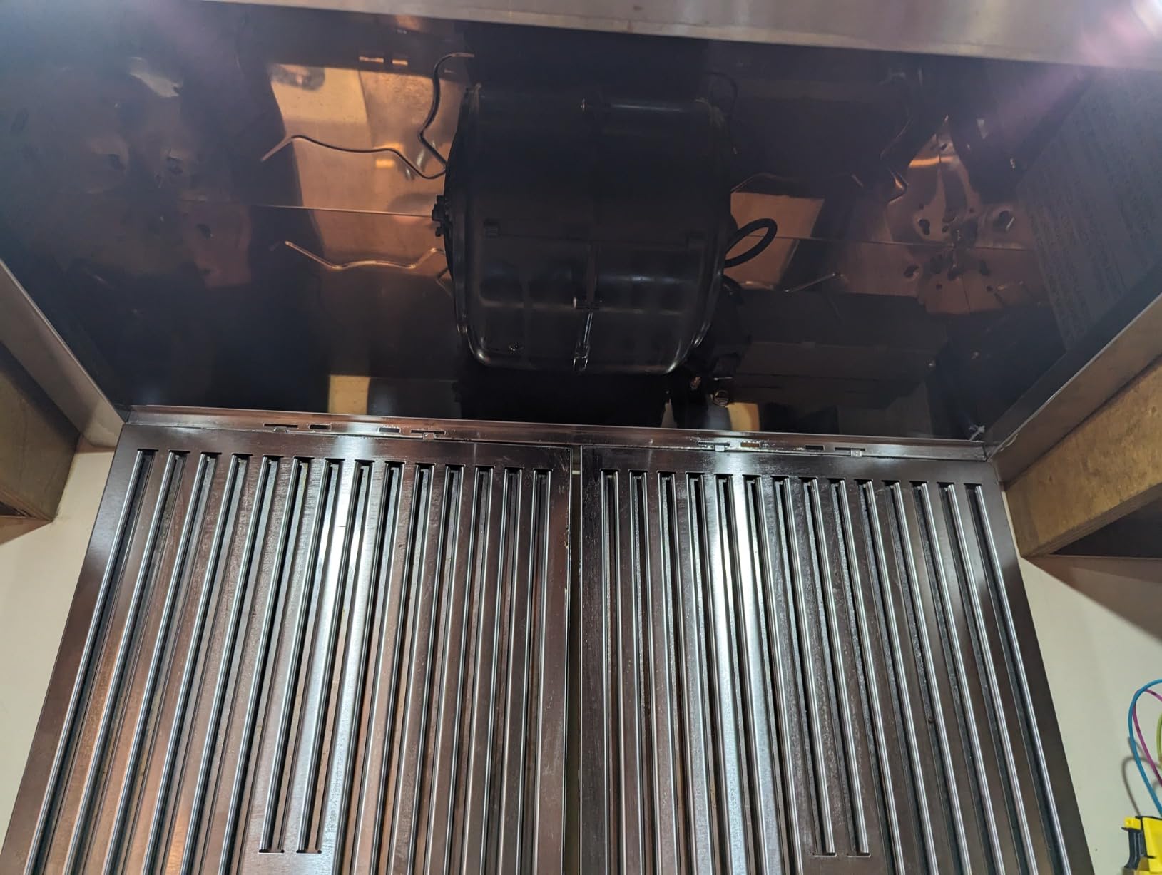 COSMO COS-30IRHP 30 in. Lumin Collection 380 CFM Ducted Insert Range Hood, Button Controls, LED Lights, Stainless Steel customer photo 1