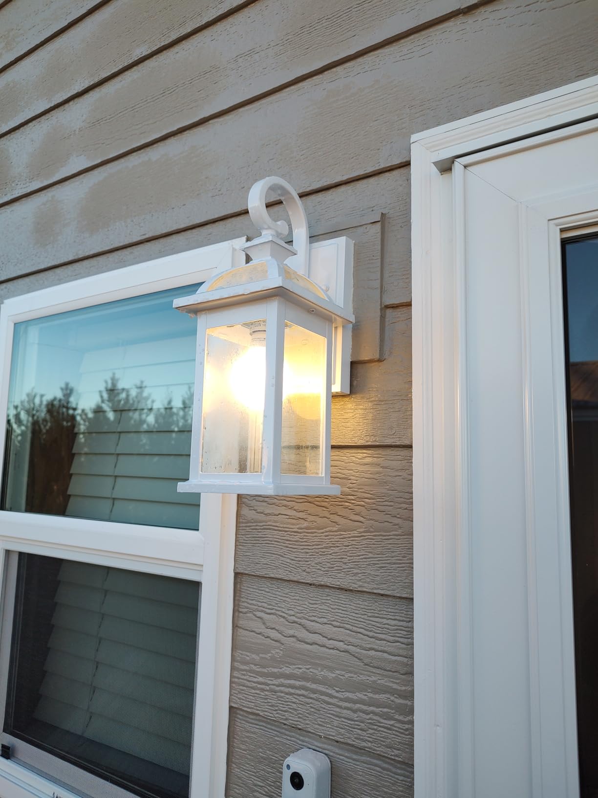 Darkaway Outdoor Lights Fixtures Wall Mount, Outdoor Wall Sconce with Seeded Glass Waterproof Outside Exterior Lighting Fixture for House, Front Porch, Patio (1 Pack) customer photo 2