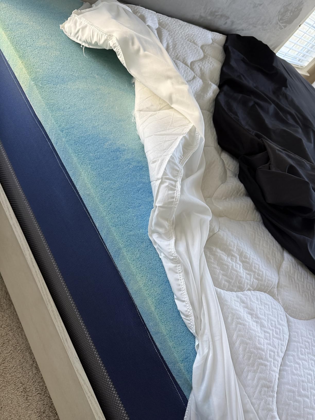 Sleep Innovations Cooling Comfort Gel Memory Foam Dual Layer Mattress Topper, 4 Inch, Queen Size, Pillow Top Cover customer photo 1