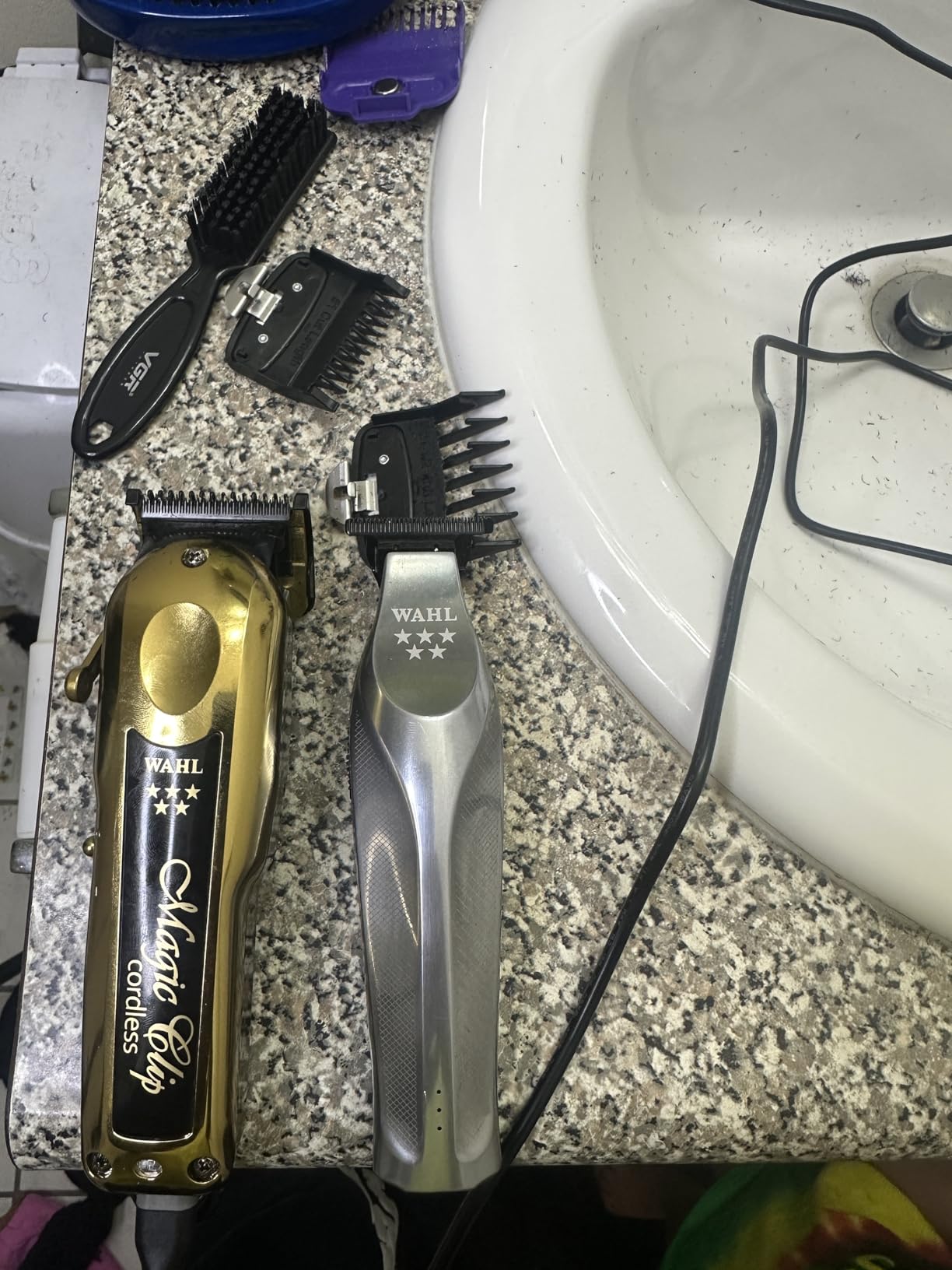 Wahl Professional 5 Star Cordless Magic Clip Gold, High-Performance Hair Clipper with 100+ Minute Run Time, Lithium Ion, Gold customer photo 1