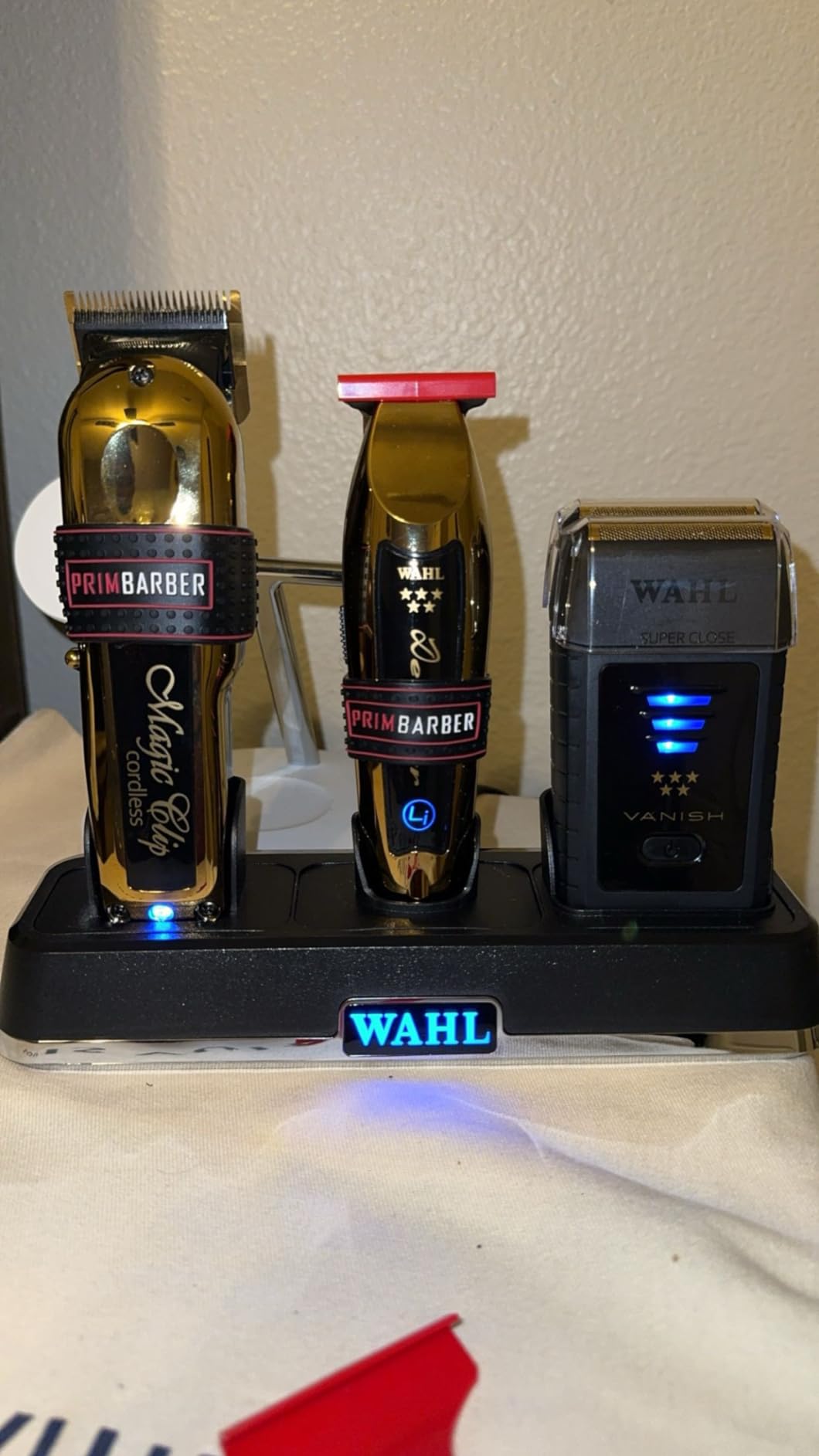 Wahl Professional 5 Star Cordless Magic Clip Gold, High-Performance Hair Clipper with 100+ Minute Run Time, Lithium Ion, Gold customer photo 2