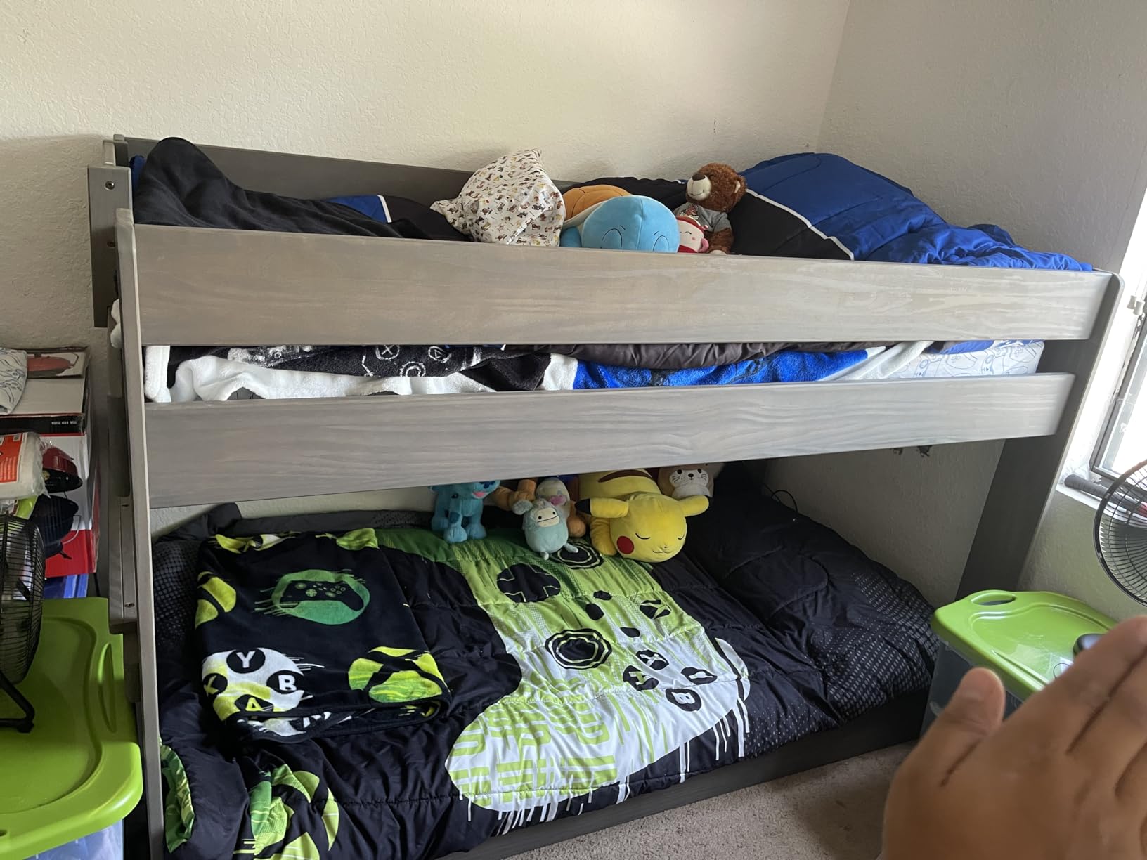 Max & Lily Modern Farmhouse Low Bunk Bed, Twin-Over-Twin Bed Frame For Kids, Barnwood Brown customer photo 1
