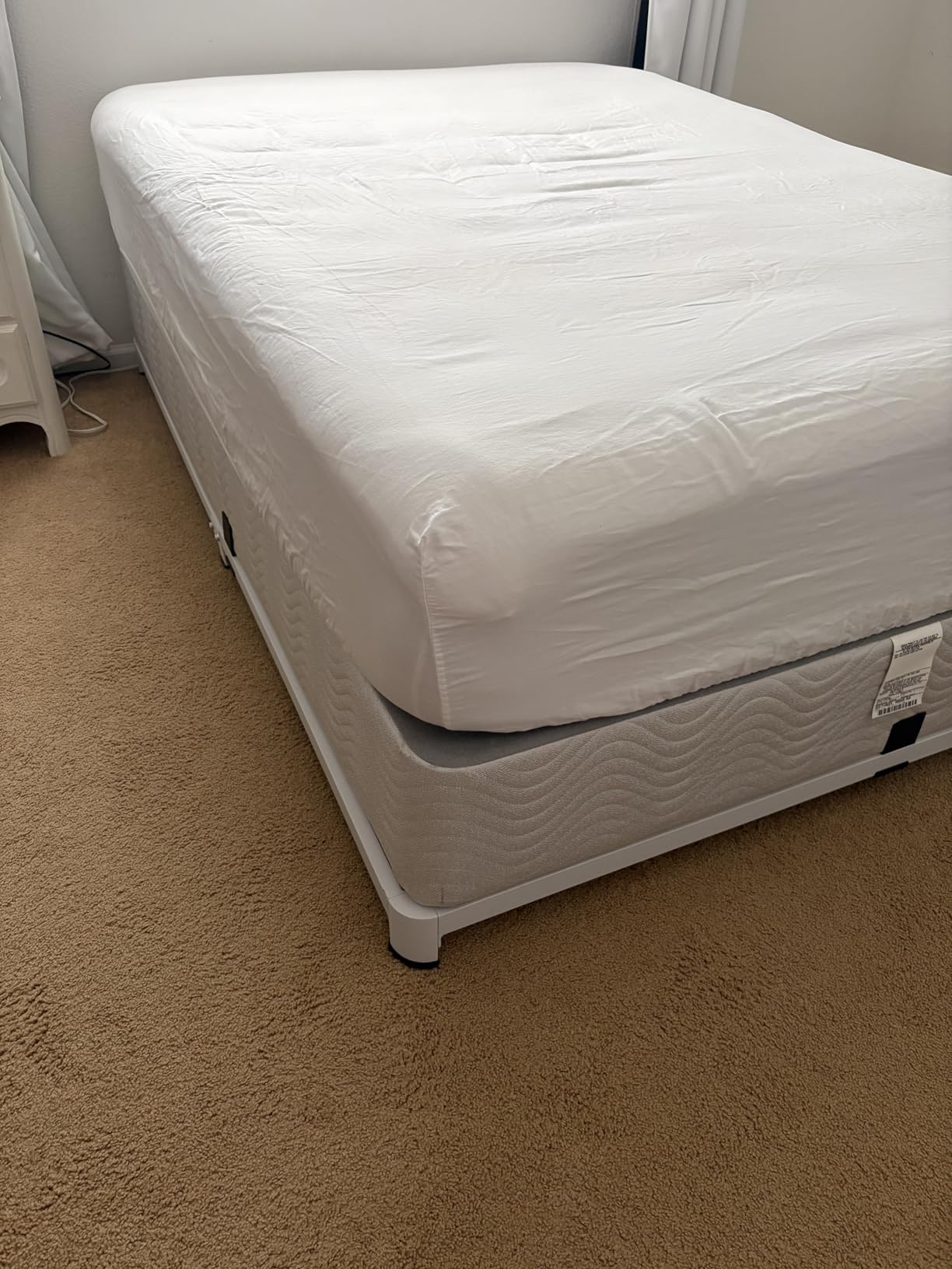 MAF 14 Inch Queen Metal Platform Bed Frame with Round Corner Legs, 3000 LBS Heavy Duty Steel Slats Support, Noise Free, No Box Spring Needed, Easy Assembly customer photo 2