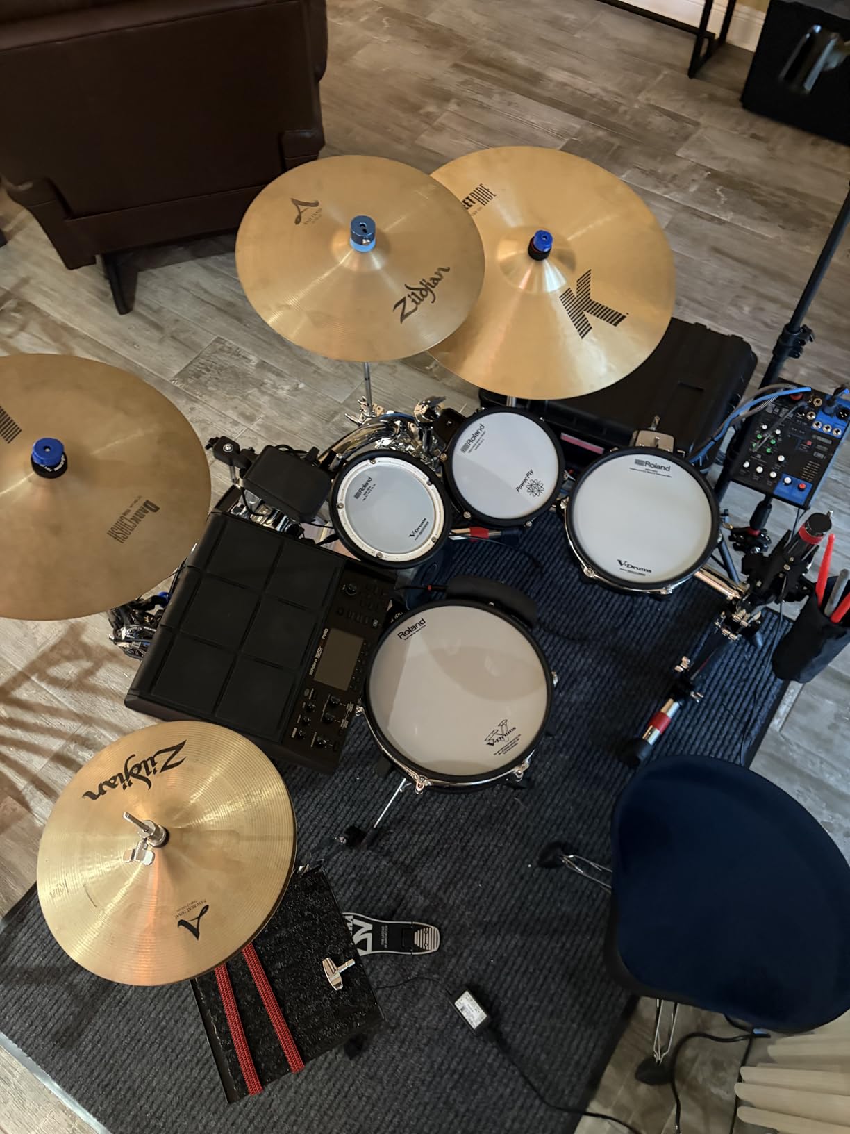 Roland SPD-SX PRO Sampling Pad - Flagship Sampling Pad for Drummers, 9 Playing Surfaces, 8 External Trigger Inputs, Color Display, Customizable Pad LEDs, Onboard FX customer photo 1