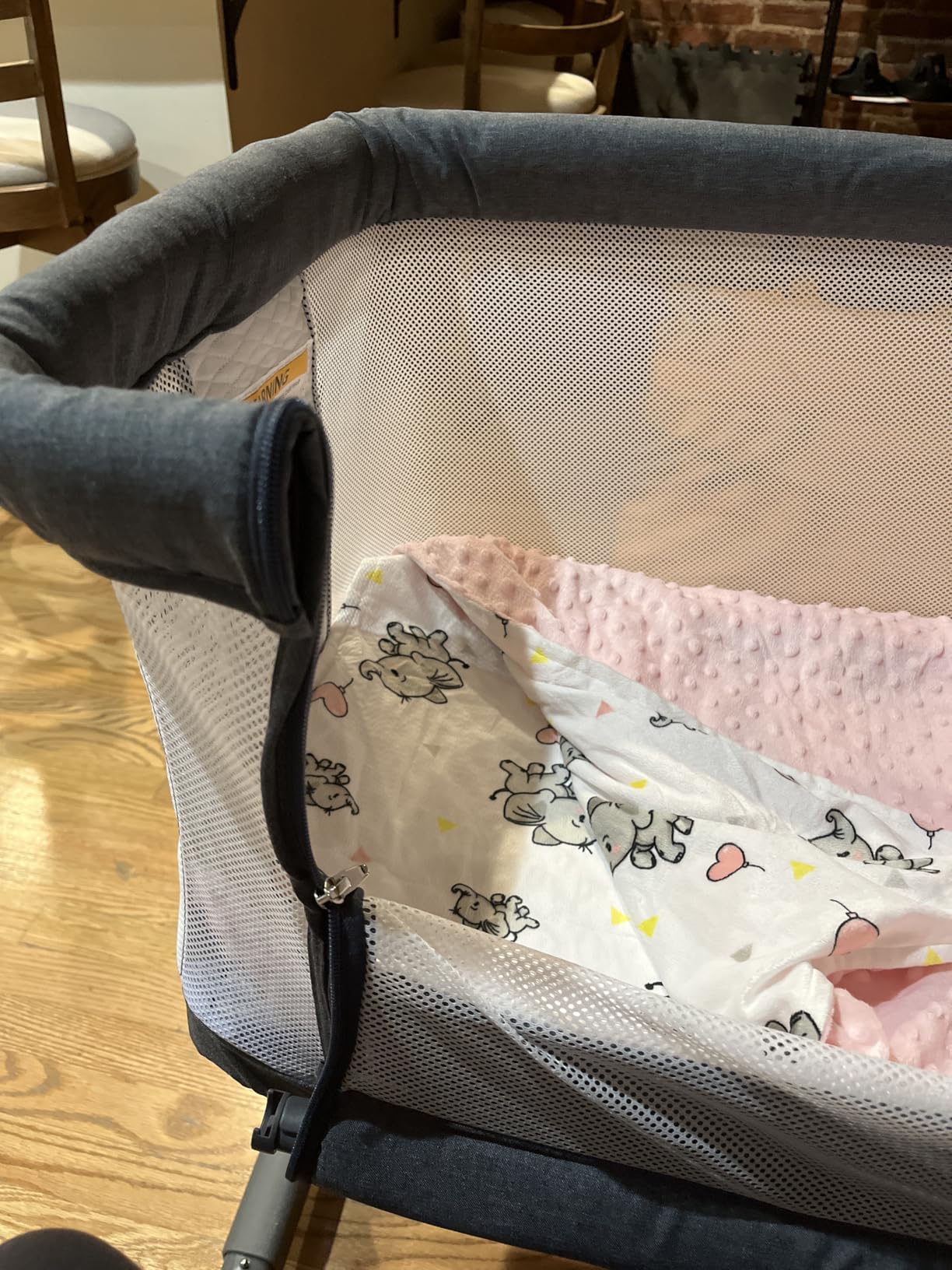 INFANS 3 in 1 Baby Bassinet, Bedside Sleeper for Newborn, Folding Crib with Mattress, Travel Bag, Wheels, 4-Sided Mesh, Easy to Assemble Cradle Co Sleeper Stationary, Rock (Light Grey) customer photo 1