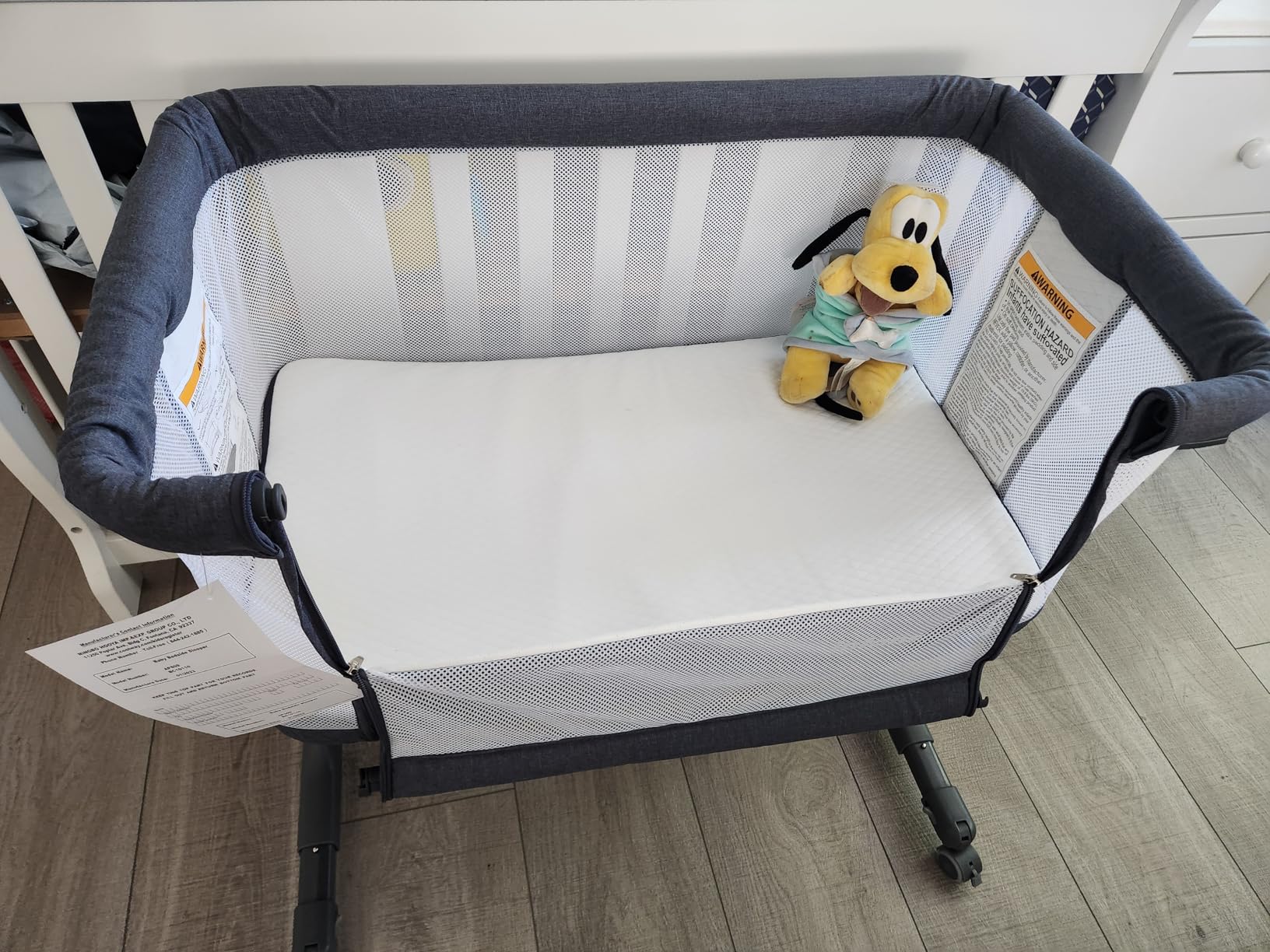 INFANS 3 in 1 Baby Bassinet, Bedside Sleeper for Newborn, Folding Crib with Mattress, Travel Bag, Wheels, 4-Sided Mesh, Easy to Assemble Cradle Co Sleeper Stationary, Rock (Light Grey) customer photo 2
