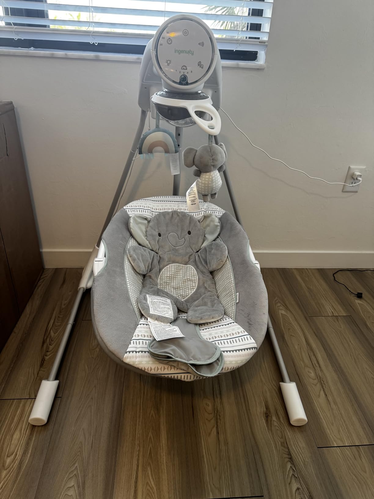 Ingenuity InLighten 5-Speed Baby Swing - Swivel Infant Seat, 5 Point Safety Harness, Nature Sounds, Lights - Van Elephant customer photo 1