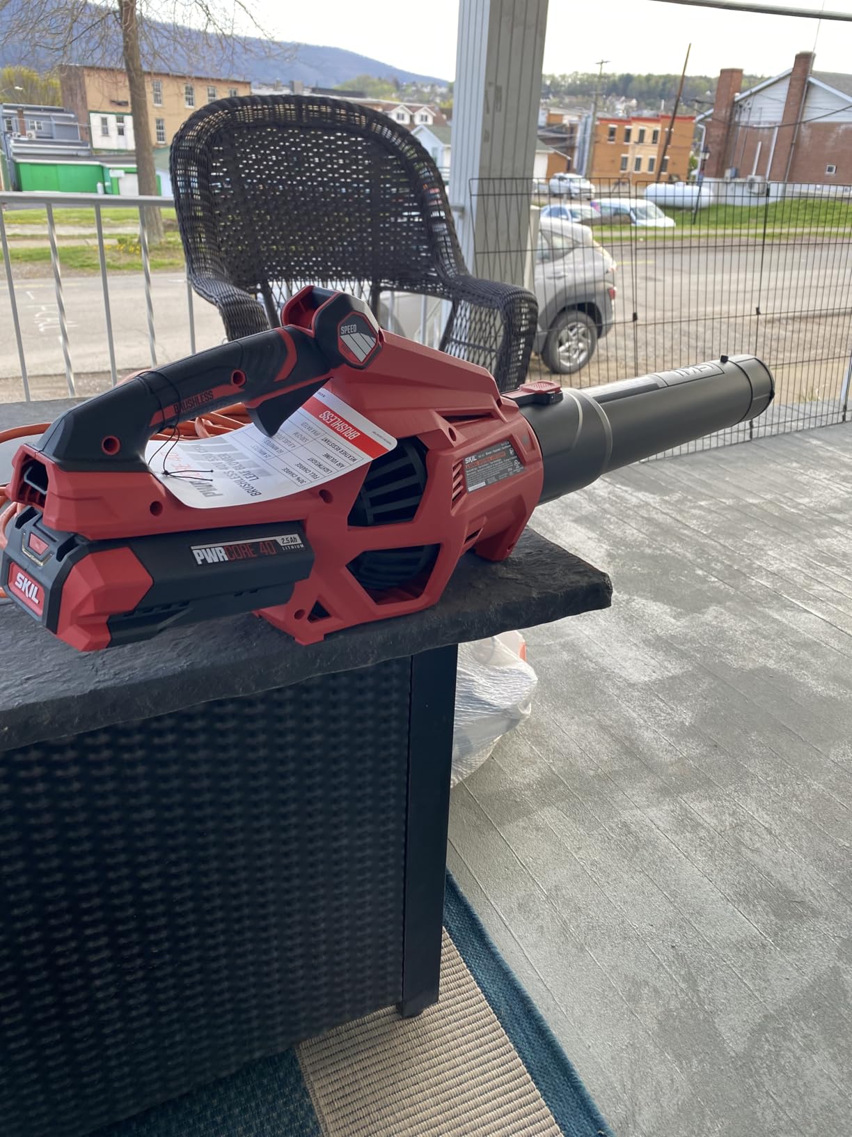 SKIL PWR CORE 40 Brushless 40V 530 CFM Cordless Leaf Blower Kit, Variable Speed with Power Boost, Includes 2.5Ah Battery and Auto PWR Jump Charger- BL4713C-11 customer photo 1