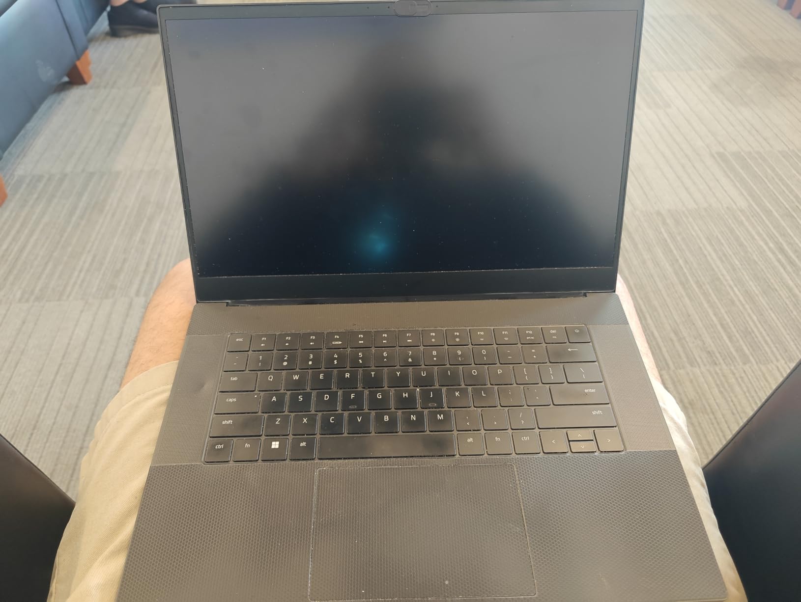 Razer Blade 15 Gaming Laptop: NVIDIA GeForce RTX 4070-13th Gen Intel 14-Core i7 CPU - 15.6 QHD 240Hz - 16GB DDR5 RAM, 1TB PCIe SSD - Windows 11 - CNC Aluminum - Chroma RGB - Thunderbolt 4 customer photo 1