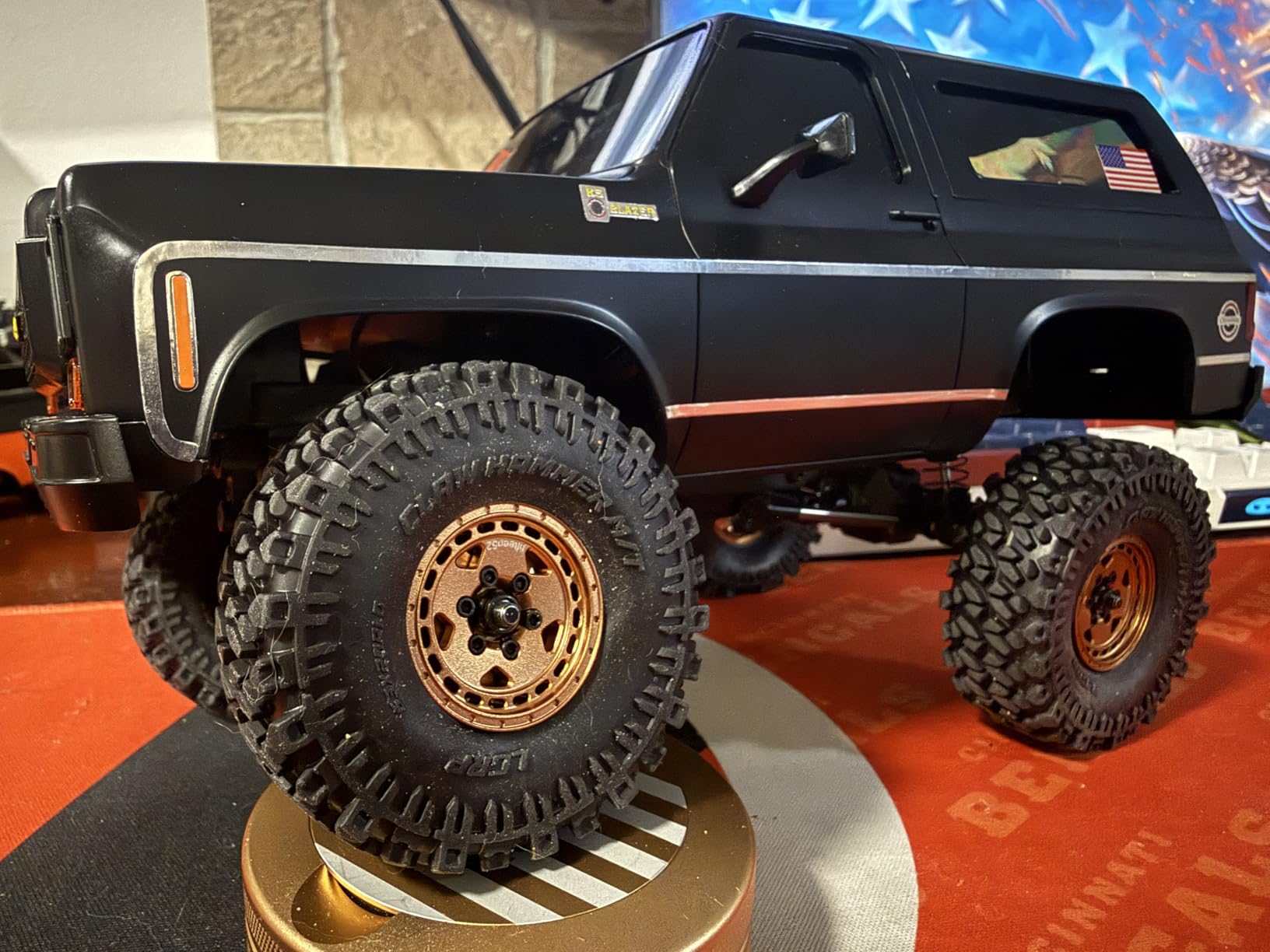 EAZYRC X FMS FCX24S 1/24 Chevy K5 S Blazer 1976s RC Rock Crawler 4x4 RTR Black, with Lisense RC Truck, 4WD 5Km+ 2-Speed Transmission,RC Car for Gift customer photo 1