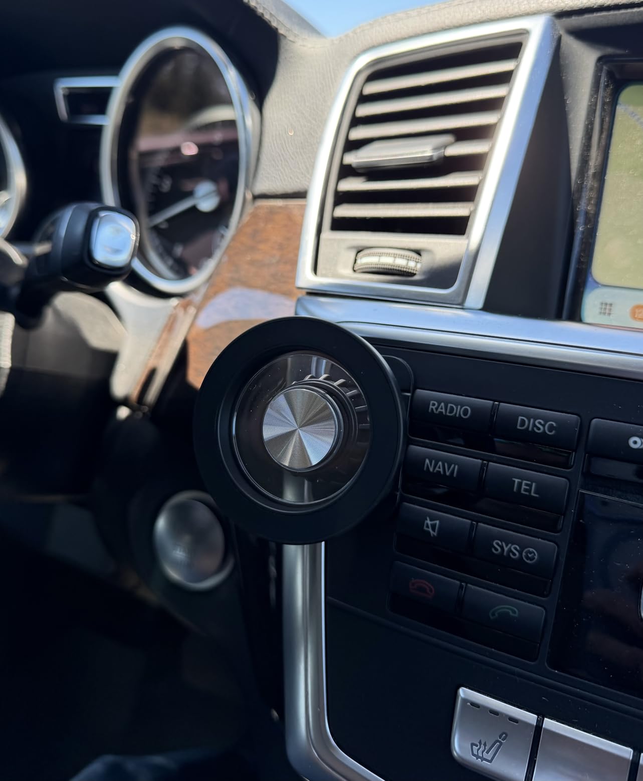 Kaistyle for MagSafe Car Mount - Strong Magnets Magnetic Phone Holder for Car Dash Mounted Holders for iPhone 17 Pro Max 16 15 14 customer photo 2