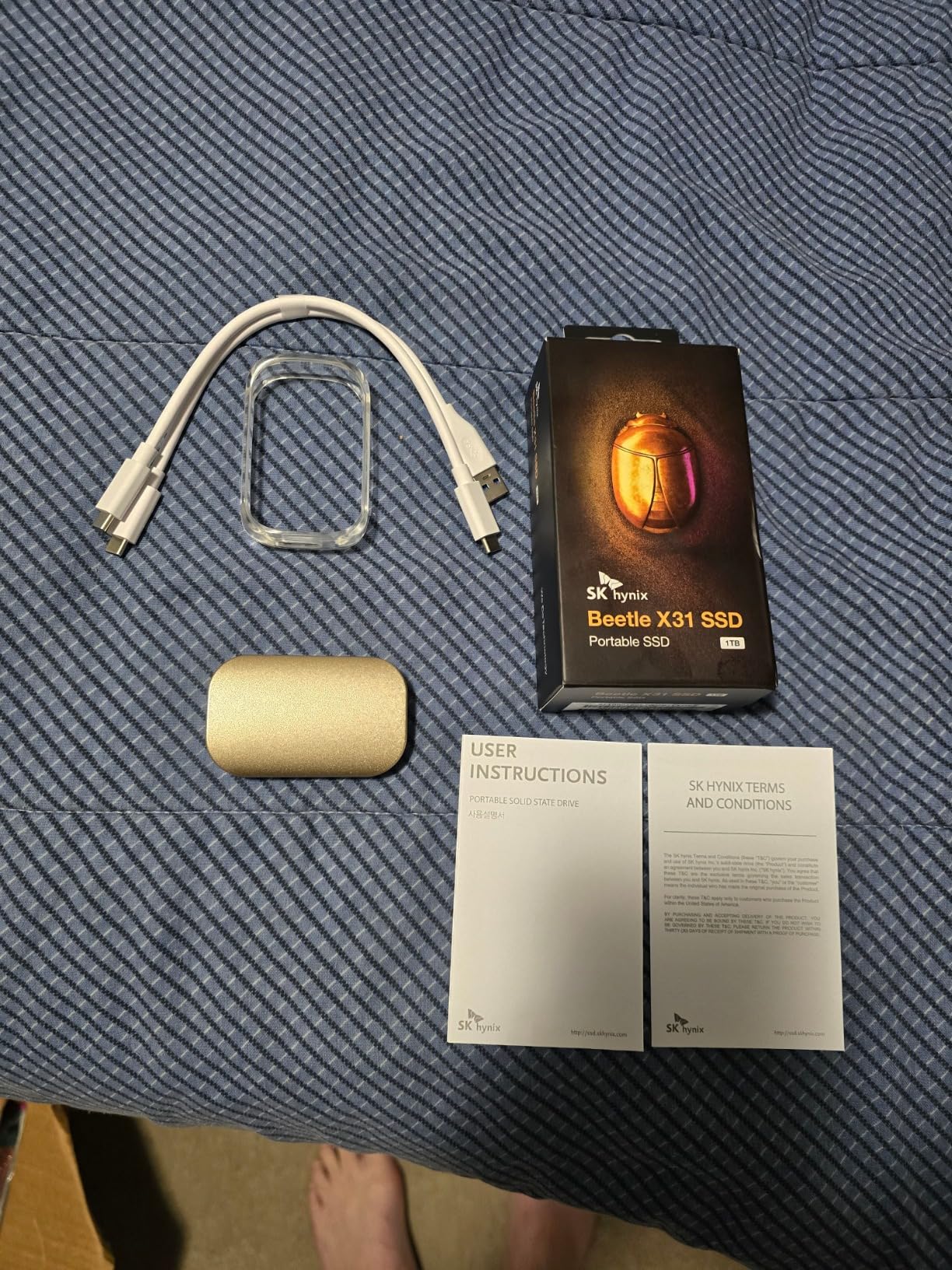 SK Hynix Beetle X31 1TB Portable SSD with DRAM, up to 1050MB/s, USB 3.2 Gen2, External Hard Drive Compatible with PC, Mac, Laptop, PS5 (Champagne Gold) customer photo 2