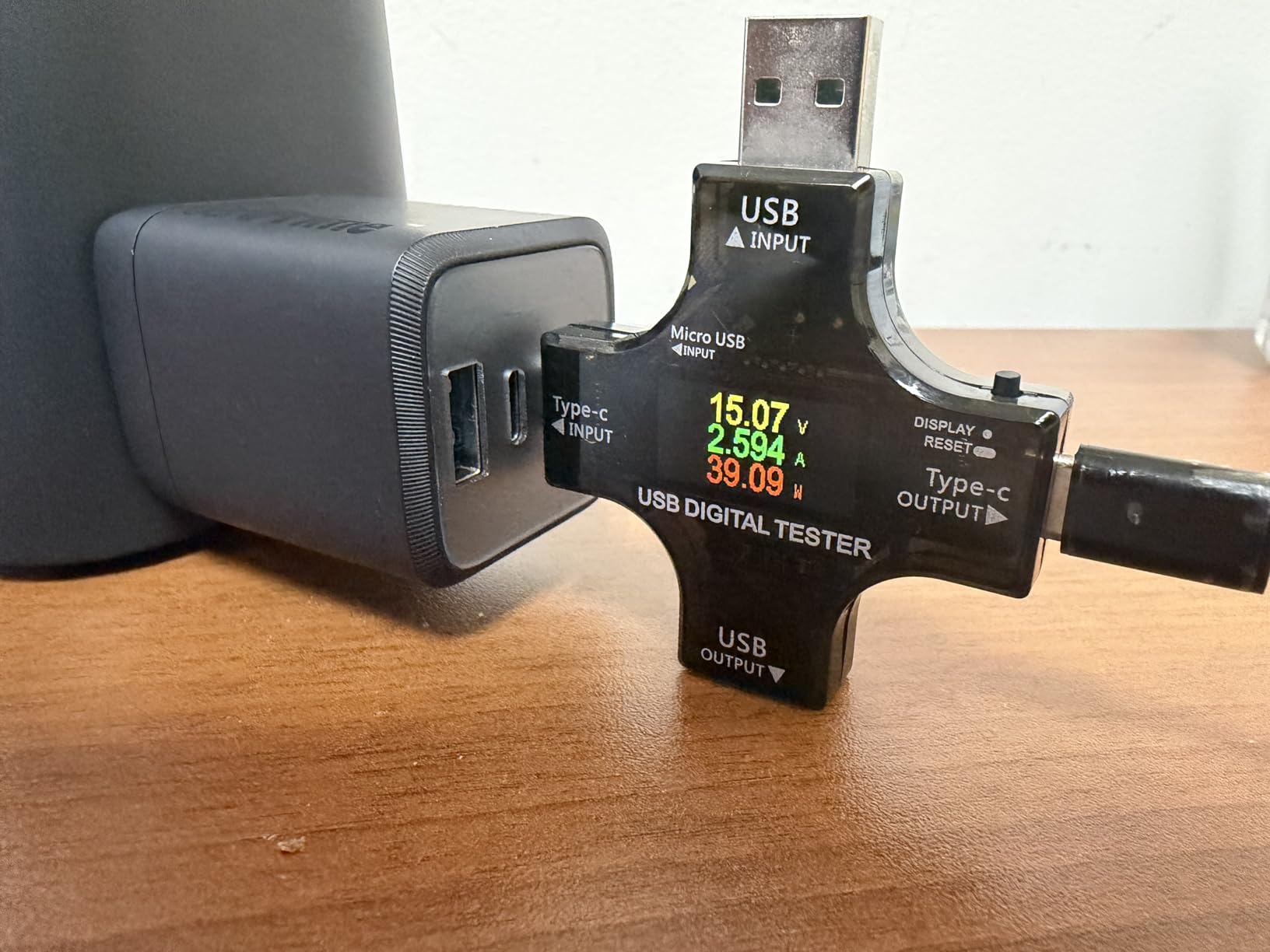 Anker USB Charger Block,67W GaN Wall Charger,3-Port Compact Fast Charging Phone Charger,For MacBook Pro/Air, Pixelbook, iPad Pro, iPhone 17/16/Pro, Galaxy S23/S22, Note20, Pixel, Apple Watch, and More customer photo 2
