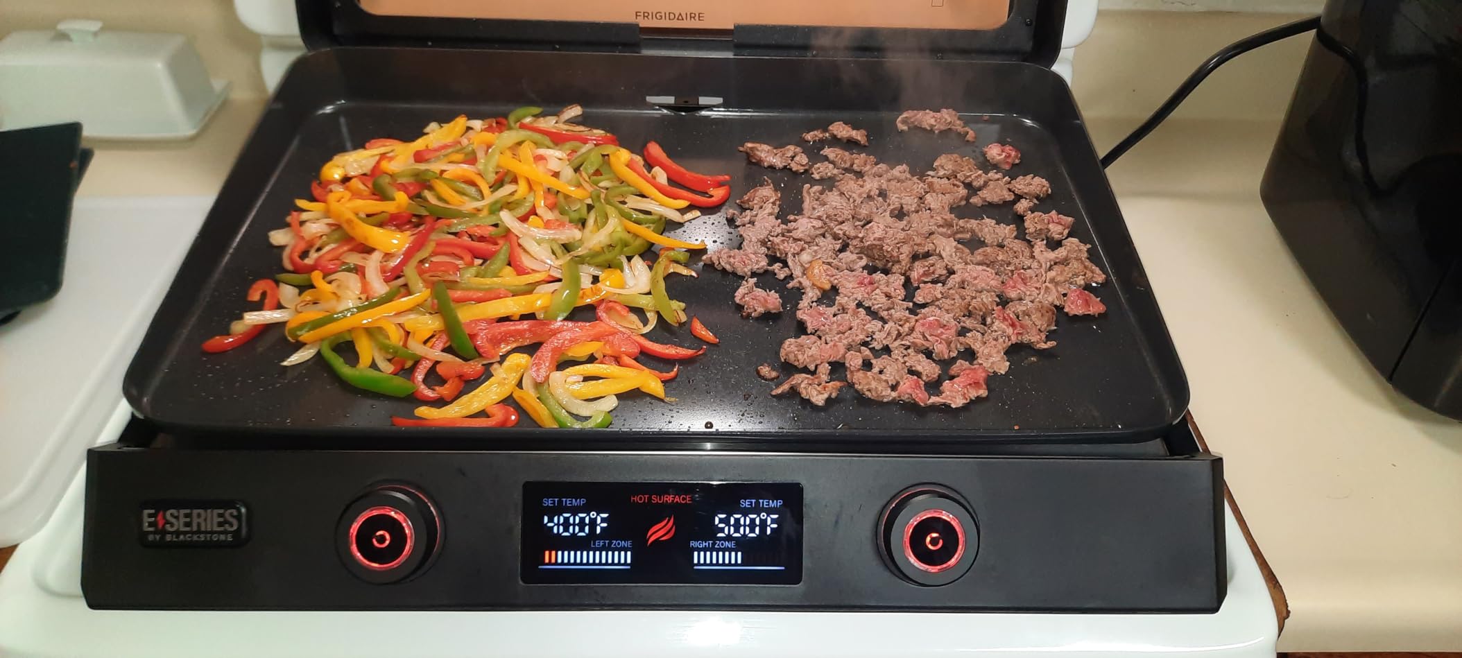 Blackstone 22 Inch Electric Griddle Nonstick with Lid, 8001 E-Series Tabletop Large Griddle By Blackstone with Blackstone Griddle Accessories For Indoor and Outdoor Use customer photo 2