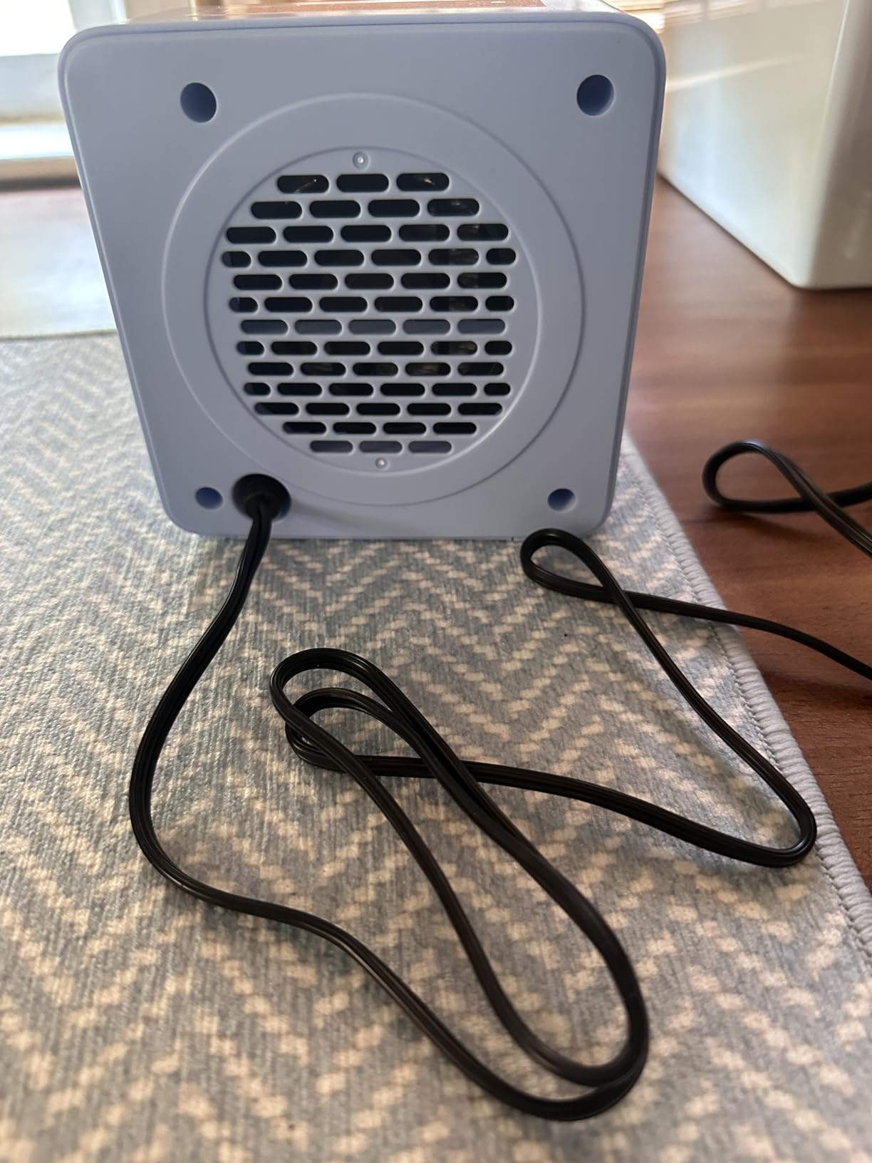 Gaiatop Mini Space Heater, Lightweight PTC Ceramic Fast Heating 500W Energy Efficient for Indoor Use, Overheating & 45 Degree Tip-Over Protection, Portable Desk Electric Heaters for Office Home Black customer photo 1