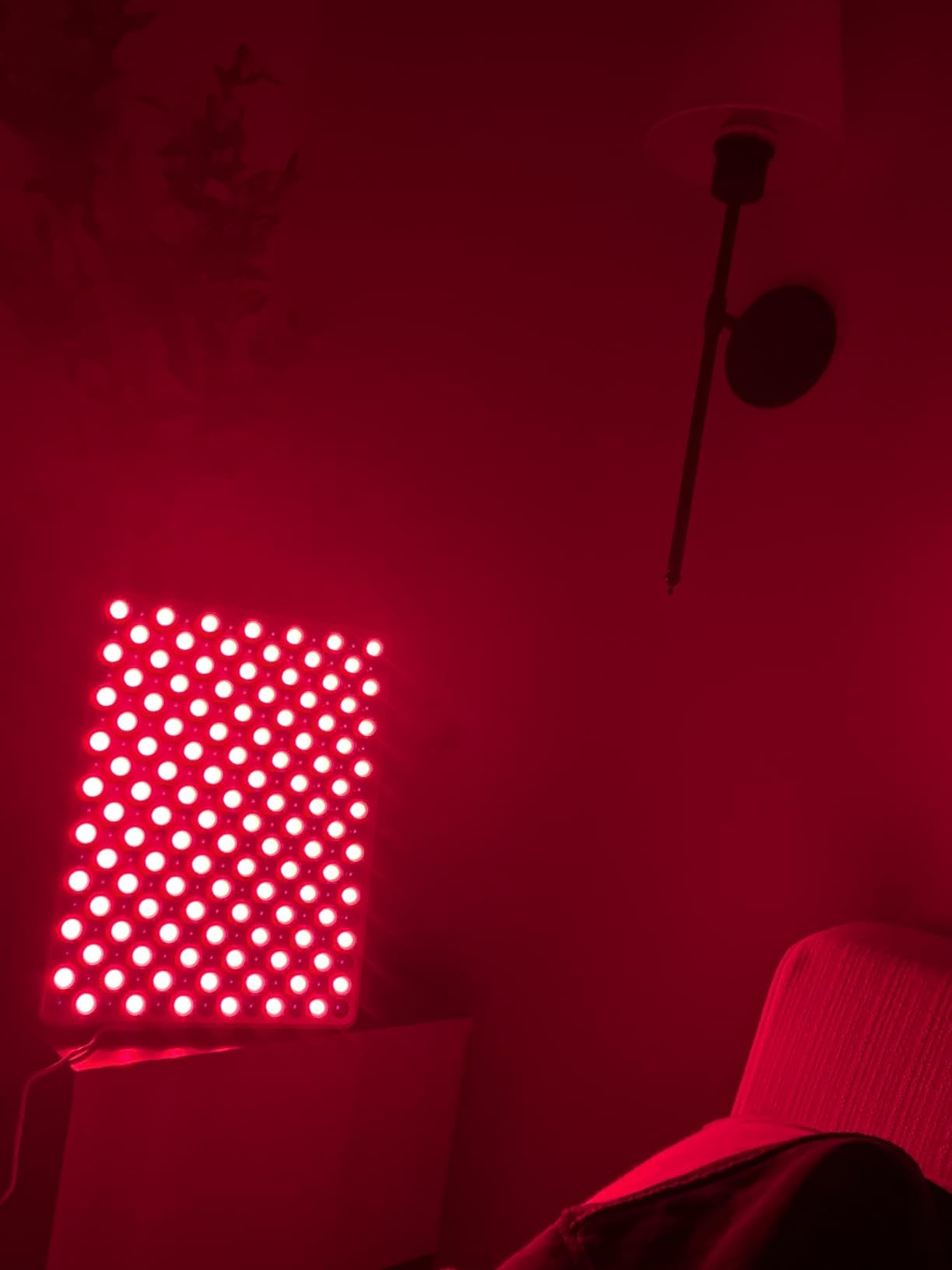 Red Light Therapy with Timing and 180 Degree Adjustable Stand, Deep 660/850nm Near Infrared and Red Light Therapy Panel for Face Body, Skin Care, Home LED Therapy Lamp for Pain Relief of Muscles Joints, 234 LEDs customer photo 1
