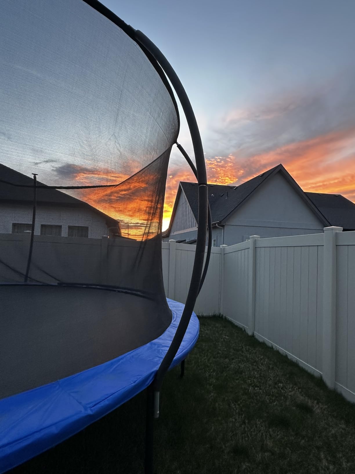 JoyBerri Trampoline Outdoor ASTM Certified with LED Lights & Sprinkler customer photo 1