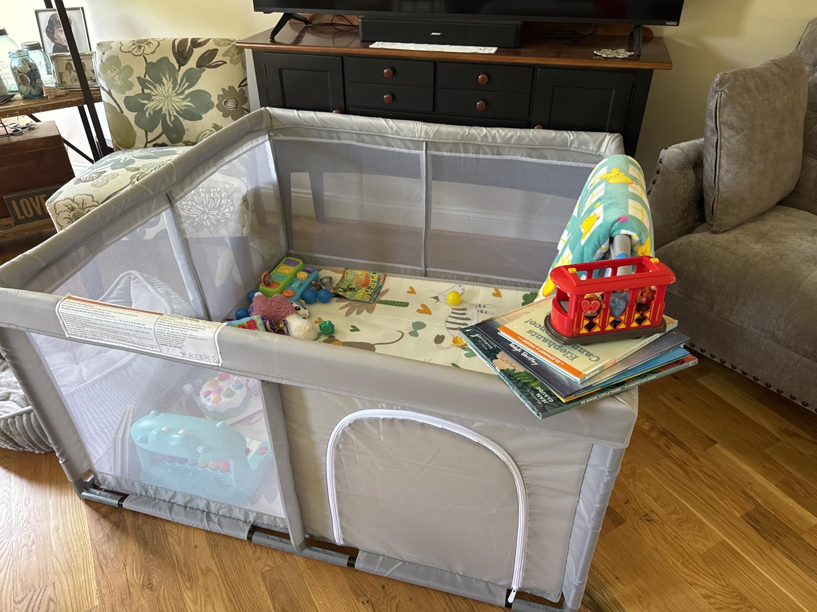 Baby Playpen with Mat, 50x50 Inch Playpen with Mat Waterproof for Babies and Toddlers Play Pen Playards Safety Gate Fence Active Center Indoor customer photo 2