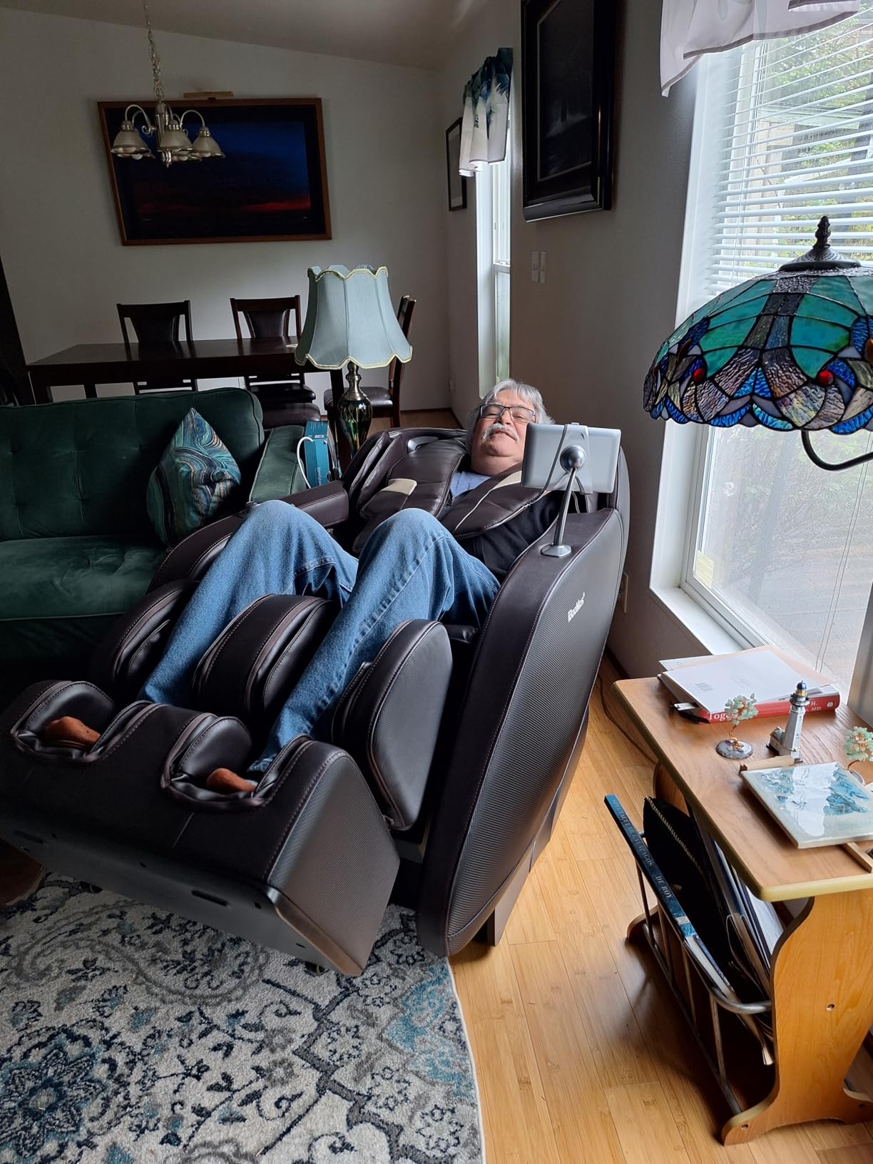 iBooMas Massage Chair Full Body, 6 Massage Intensities Zero Gravity SL-Track Shiatsu Massage Chair with 18 Modes, 42 Airbags, 5 Heating Area, Body Scan, Extendable Footrest, Foot Roller(Brown+Black) customer photo 1