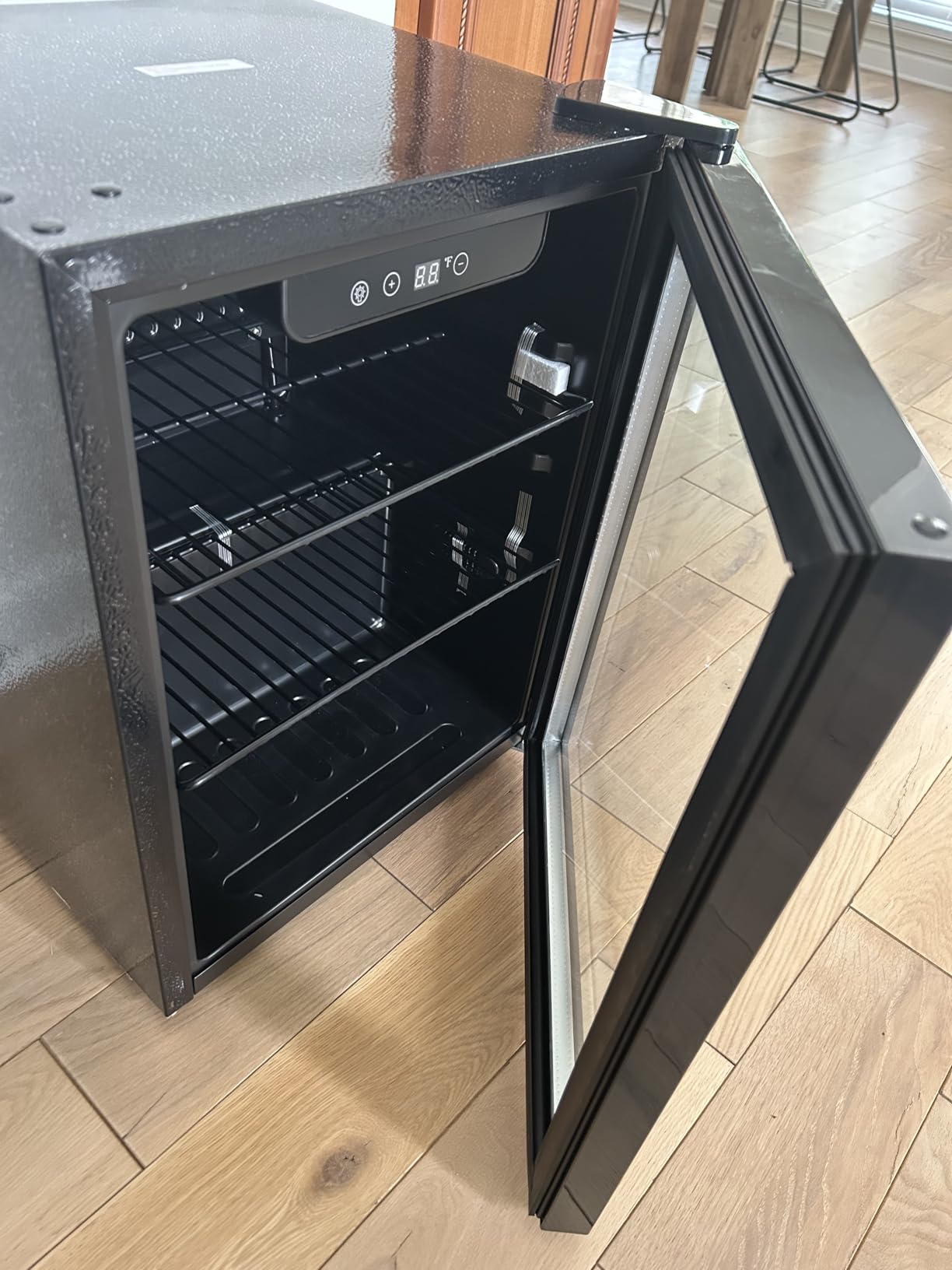 Icyglee Beverage Refrigerator Cooler, 126 Can Mini Fridge with Glass Door for Wine, Soda Beer, Beverage Cooler for Home, Bar, Office with Adjustable Removable Shelves, Black customer photo 1