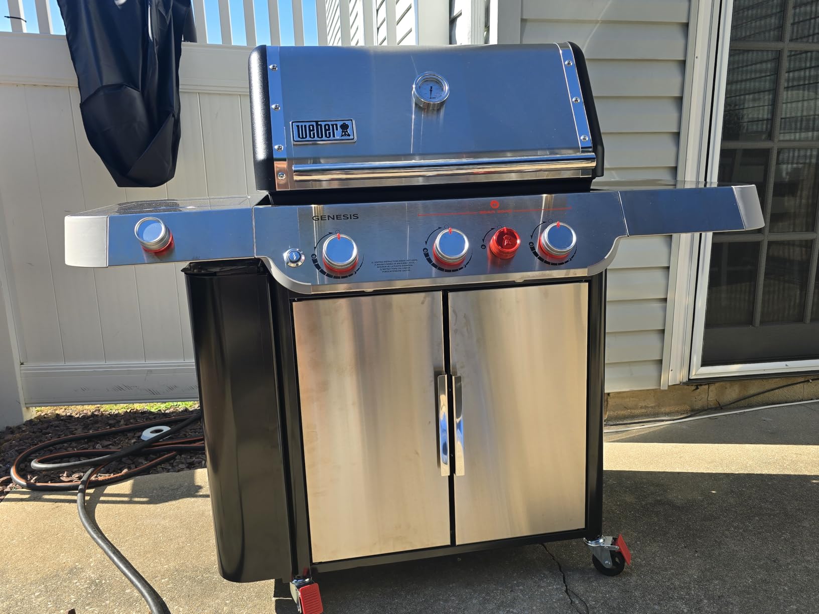 Weber Genesis E-335 Liquid Propane Gas Grill for Outdoor Cooking, 3 Burners and 1 Side Burner, Black - Porcelain-Enameled Cast-Iron Grates, PureBlu Burners & Sear Zone customer photo 2