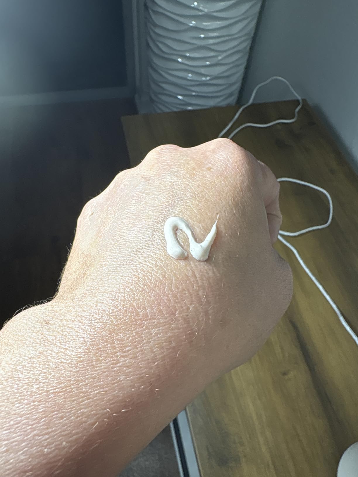 La Roche-Posay Mela B3 UV Daily Sunscreen, Face Moisturizer With SPF 30 + Anti-Aging Melasyl + 5% Niacinamide, Helps Correct & Protect From Sun Damage, No White Cast customer photo 2