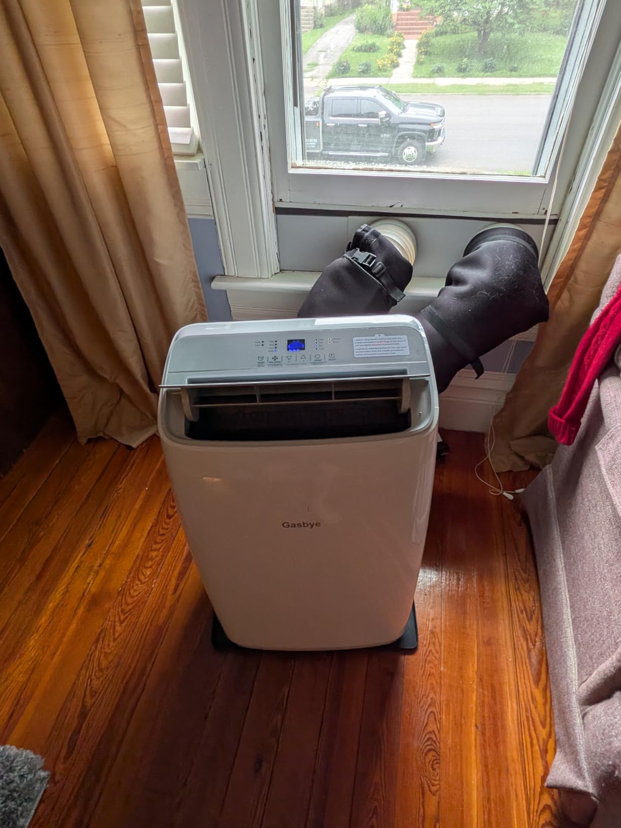 Gasbye Dual Hose Portable Air Conditioner, [2026 Upgraded] Full DC Inverter Compressor, Energy-Saving 13.6 CEER, Low Noise (45dB), Cools Room up to 500 Sq.Ft., Backlit Remote Control, 14,000BTU, Black customer photo 1