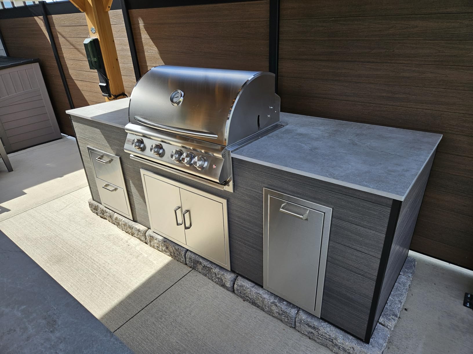 Blaze Premium LTE+ 32-Inch 4-Burner Built-In Propane Gas Grill | LED Control Knobs & Lift-Assist Hood customer photo 1