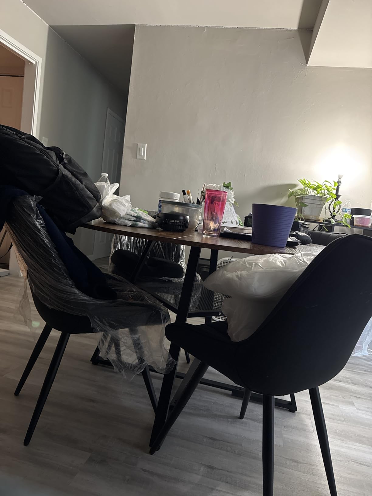 Nalupatio Modern Dining Chairs Set of 4, Comfy Dining Room Chairs with Thick Cushions, Upholstered Fabric Kitchen Side Chairs with Metal Legs, Black customer photo 2