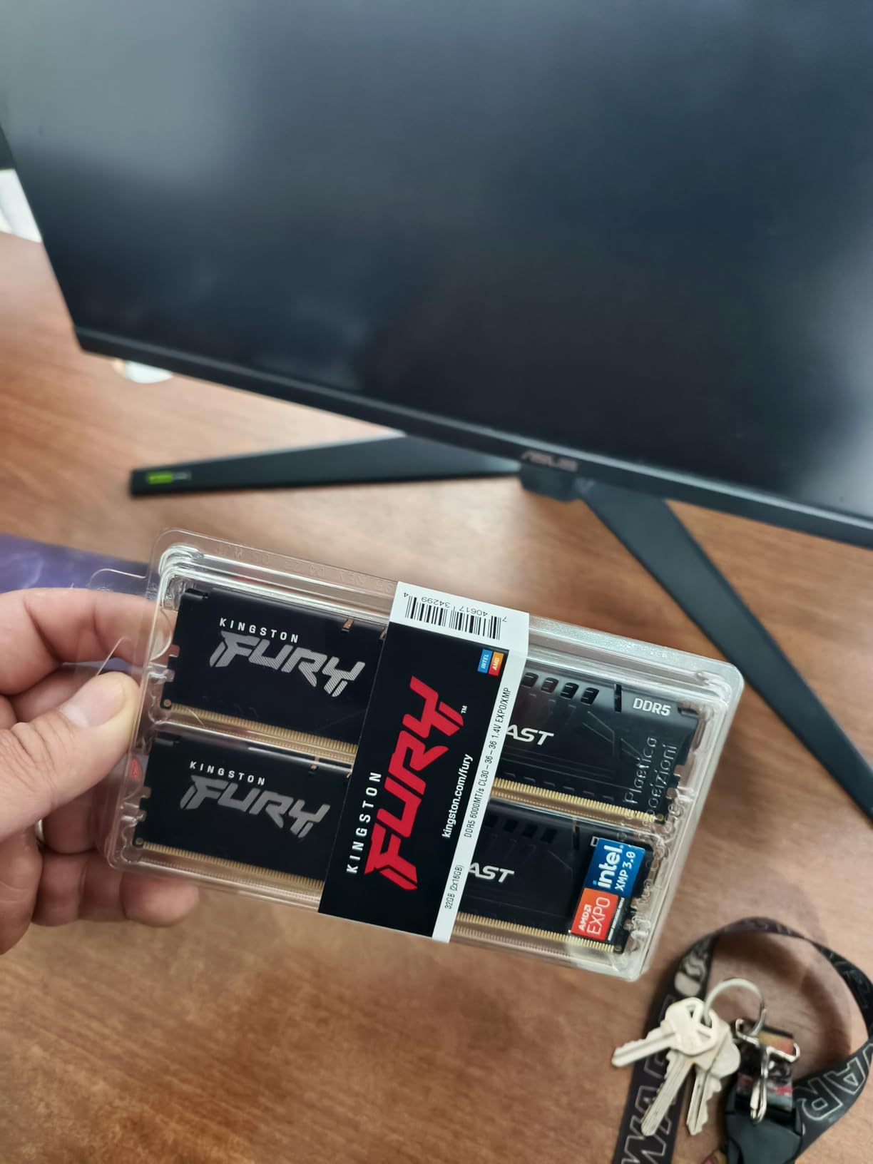 Kingston FURY Beast 32GB (2x16GB) 6000MT/s DDR5 CL30 Desktop Memory - AMD EXPO (KF560C30BBEK2-32) customer photo 1
