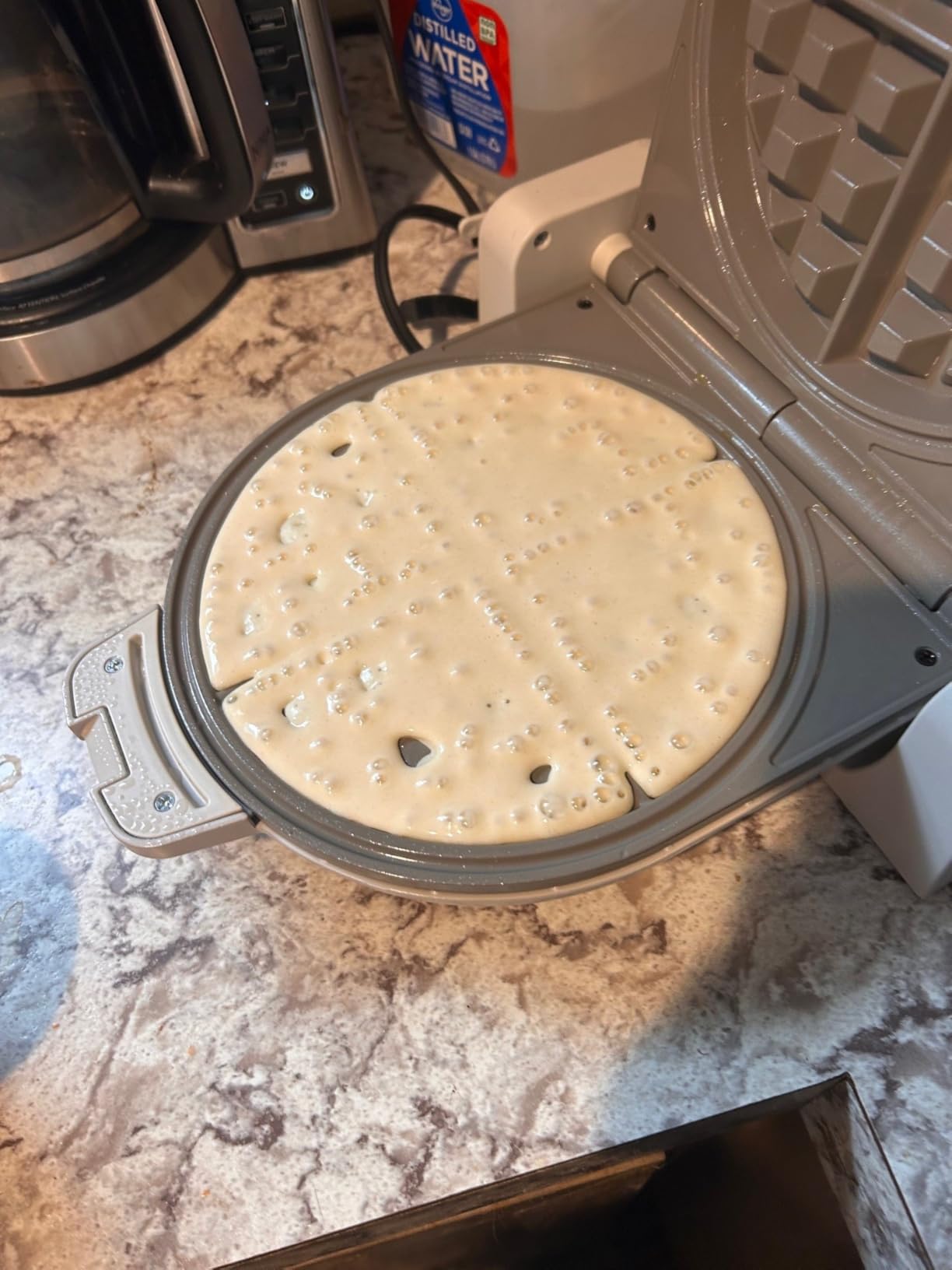 bella Flip-n-Store Waffle Maker with EverGood Ceramic Nonstick Coating, Fits-anywhere Kitchenware, Power Indicator Light, Cool Touch Handle & Cord Wrap, 7 Inch Wide & 1 Inch Deep Plates, 1000 Watt, Oatmilk customer photo 2