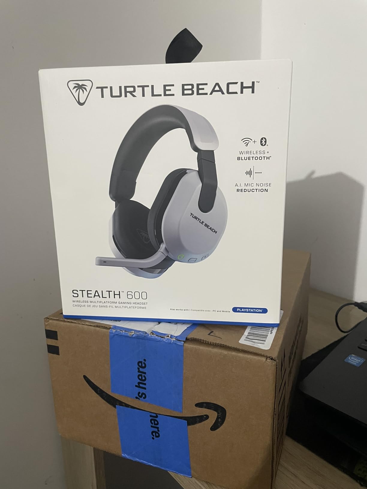 Turtle Beach Stealth 500 Wireless Amplified Gaming Headset for PS5, PS4, PC & Mobile - 40-Hour Battery customer photo 1