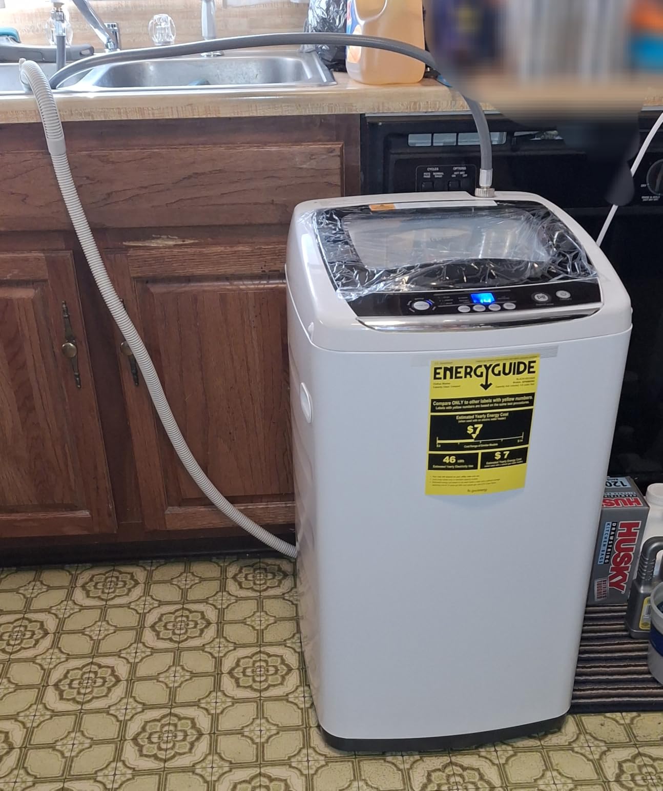 BLACK+DECKER 4.5 Cu. Ft. Front Load Washer, Full Size Washing Machine with 12 Cycles, ENERGY STAR certified Washer Machine, Hot & Cold Inlet Hoses, LED Display, 120V, BFLW45M, White customer photo 3