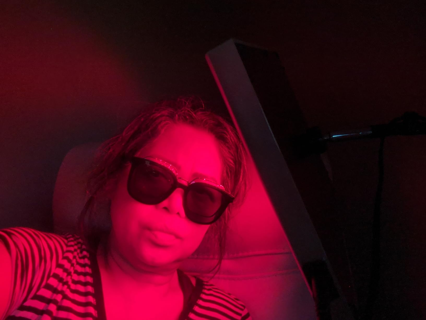 Red Light Therapy for Body Face, Infrared Light Therapy Panel Lamp with Stand, 660nm and 850nm Near Infrared LED Red Lights Therapy Device at Home customer photo 2