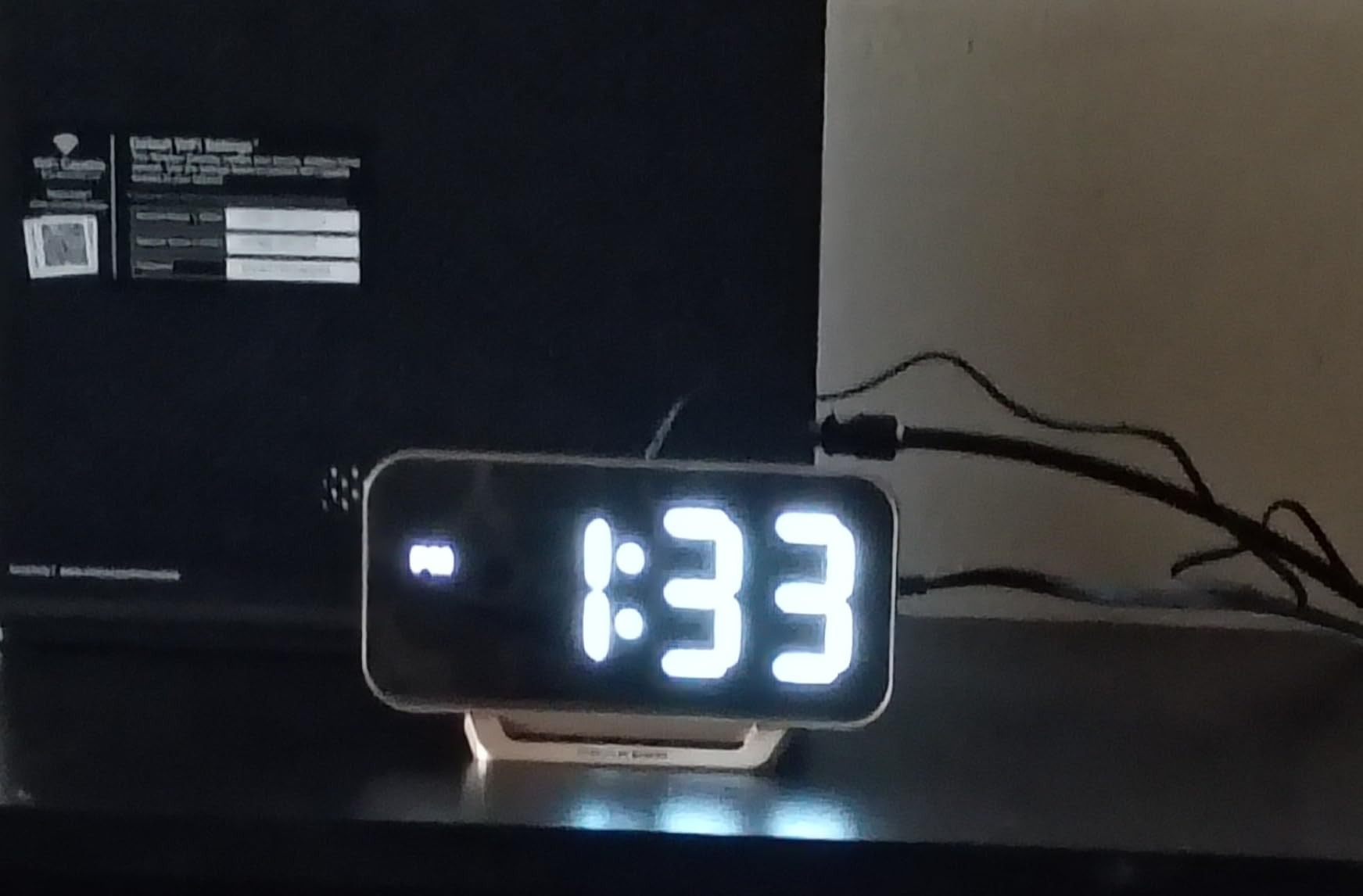 Peakeep Slim Digital Mirror Aesthetic Alarm Clock for Bedrooms Desk Decor - Plug in Electric Big LED Modern Small Clock for Office Living Room, Battery Backup, 6 Dimmers (Gold) customer photo 1