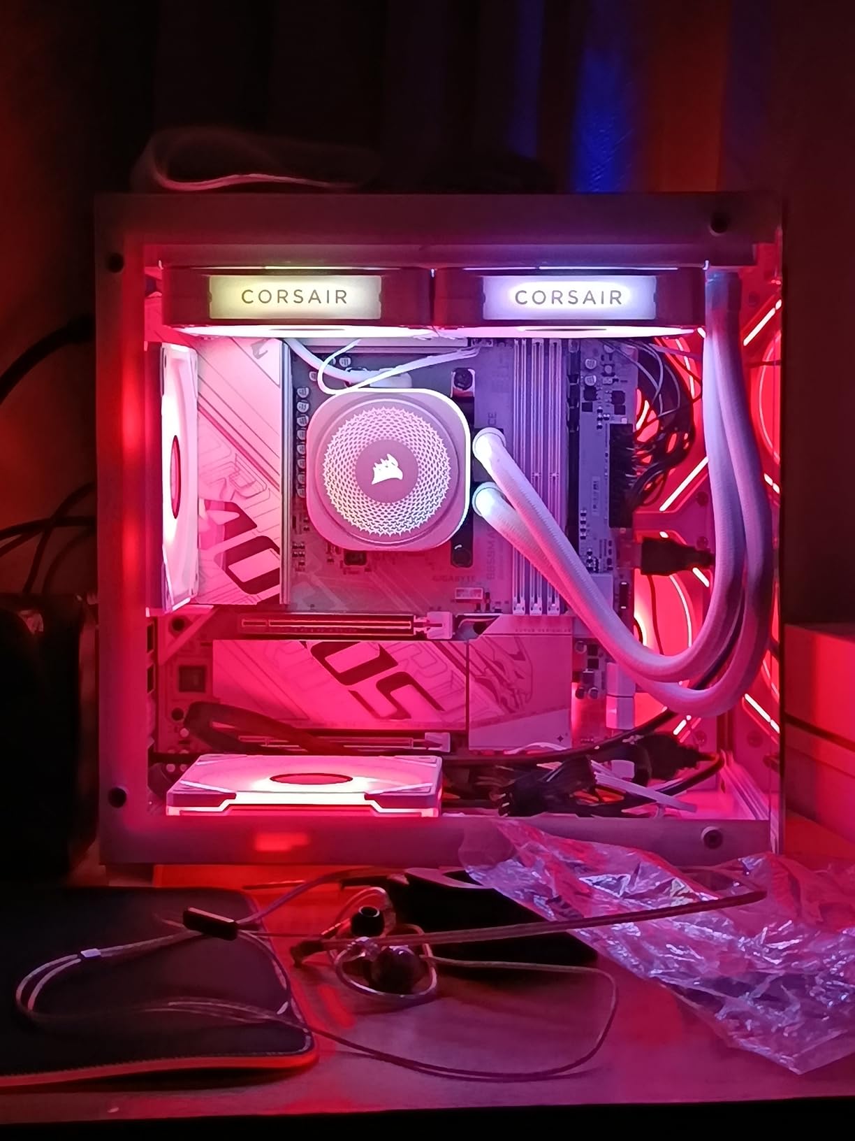 iCUE Link Titan 360 RX RGB Liquid CPU Cooler - 360mm AIO - Low-Noise - FlowDrive Cooling Engine - Intel LGA 1851/1700, AMD AM5/AM4 - 3X RX120 RGB Fans - iCUE Link System Hub Included - Black customer photo 1