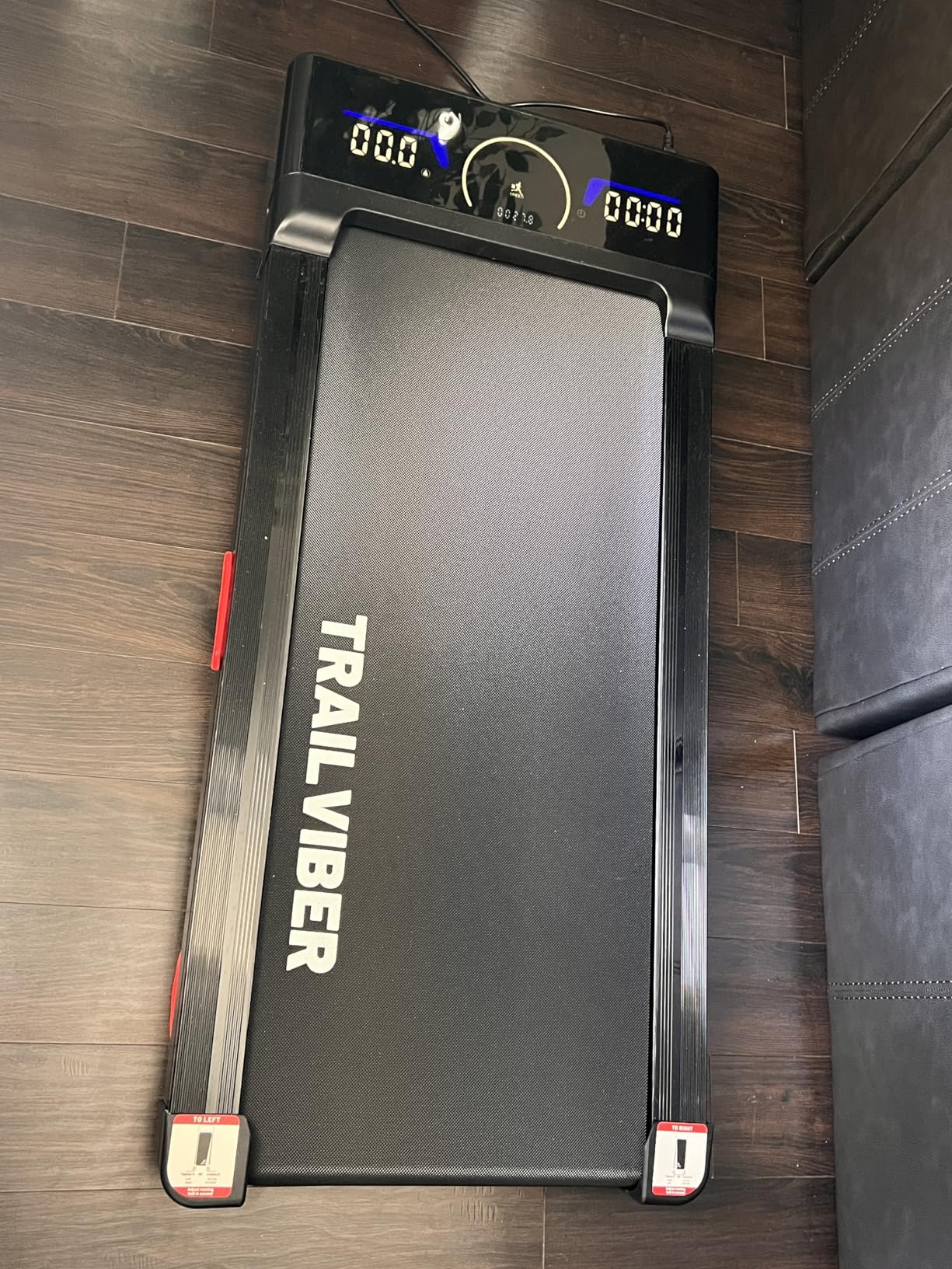 TRAILVIBER Walking Pad Treadmill with 12% 9-Level Auto Incline, 450 lbs Capacity RGB LED Screen, Bluetooth Speaker Under Desk Treadmill customer photo 1