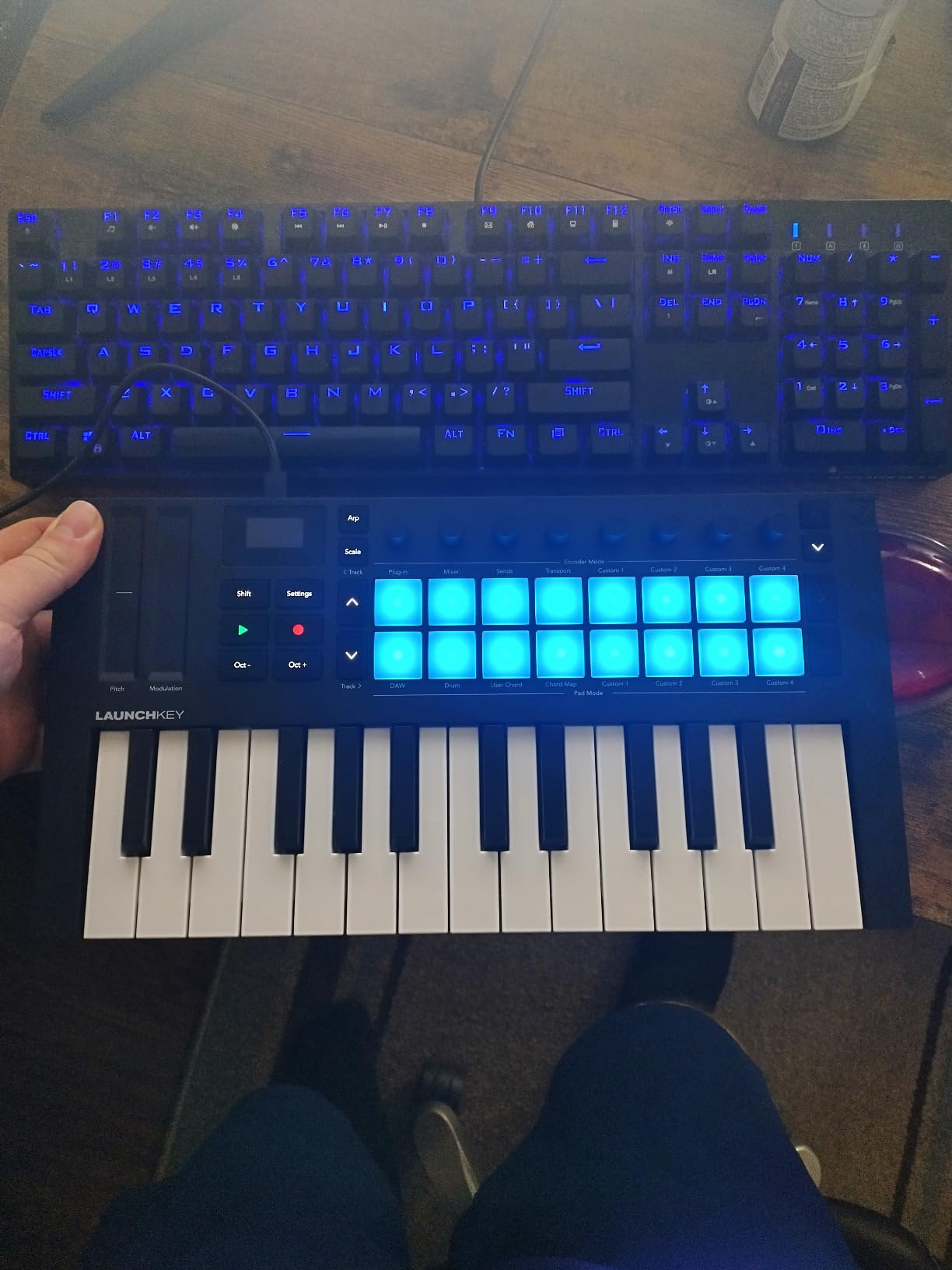 Novation Launchkey 49 MK4 - 49 key Semi-Weighted, USB, MIDI Keyboard Controller with DAW Integration. Chord and Scale Modes, 8 Drum Pads, and Arpeggiator - Includes Software Bundle for Music Production customer photo 2