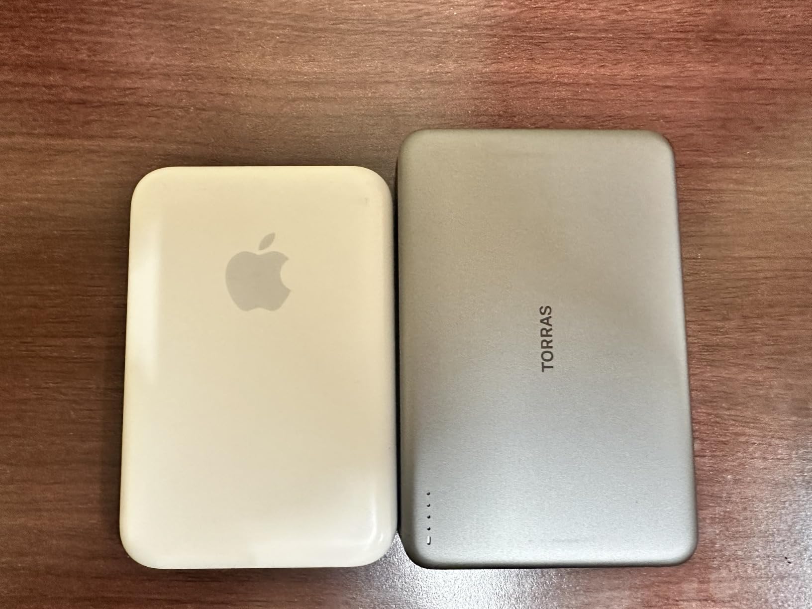 TORRAS MiniMag Power Bank, Ultra-Slim 10,000mAh Magnetic Wireless Portable Charger, 22.5W Fast Charging iPhone Air Magnetic Battery Pack for iPhone 17 Pro Max/17 Pro/Air/16/15/14/13/12 customer photo 2